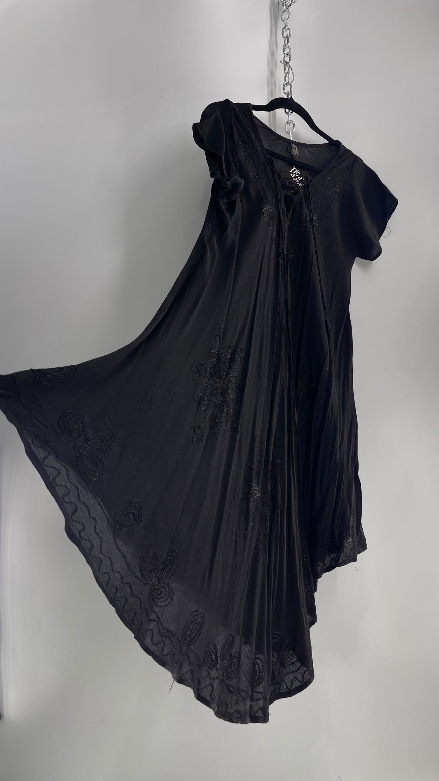 Vintage Voluminous Black Embroidered Goth Fairy Dress (Medium)