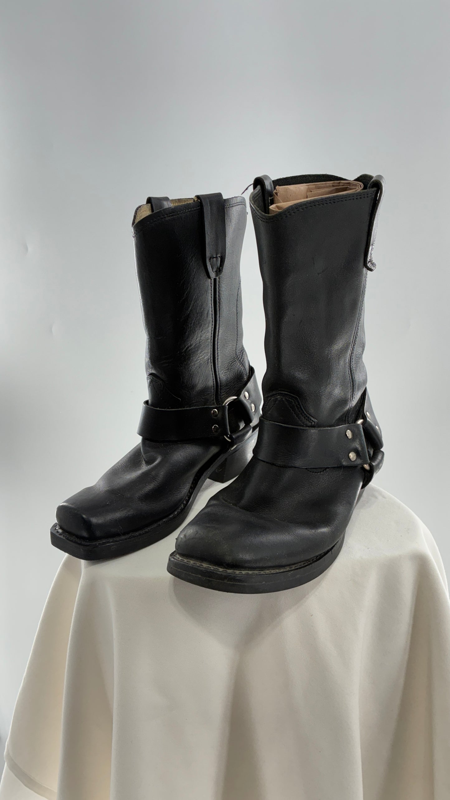 Vintage Mismatched Black Heavy Duty Leather Motorcycle Boots (8,9?)