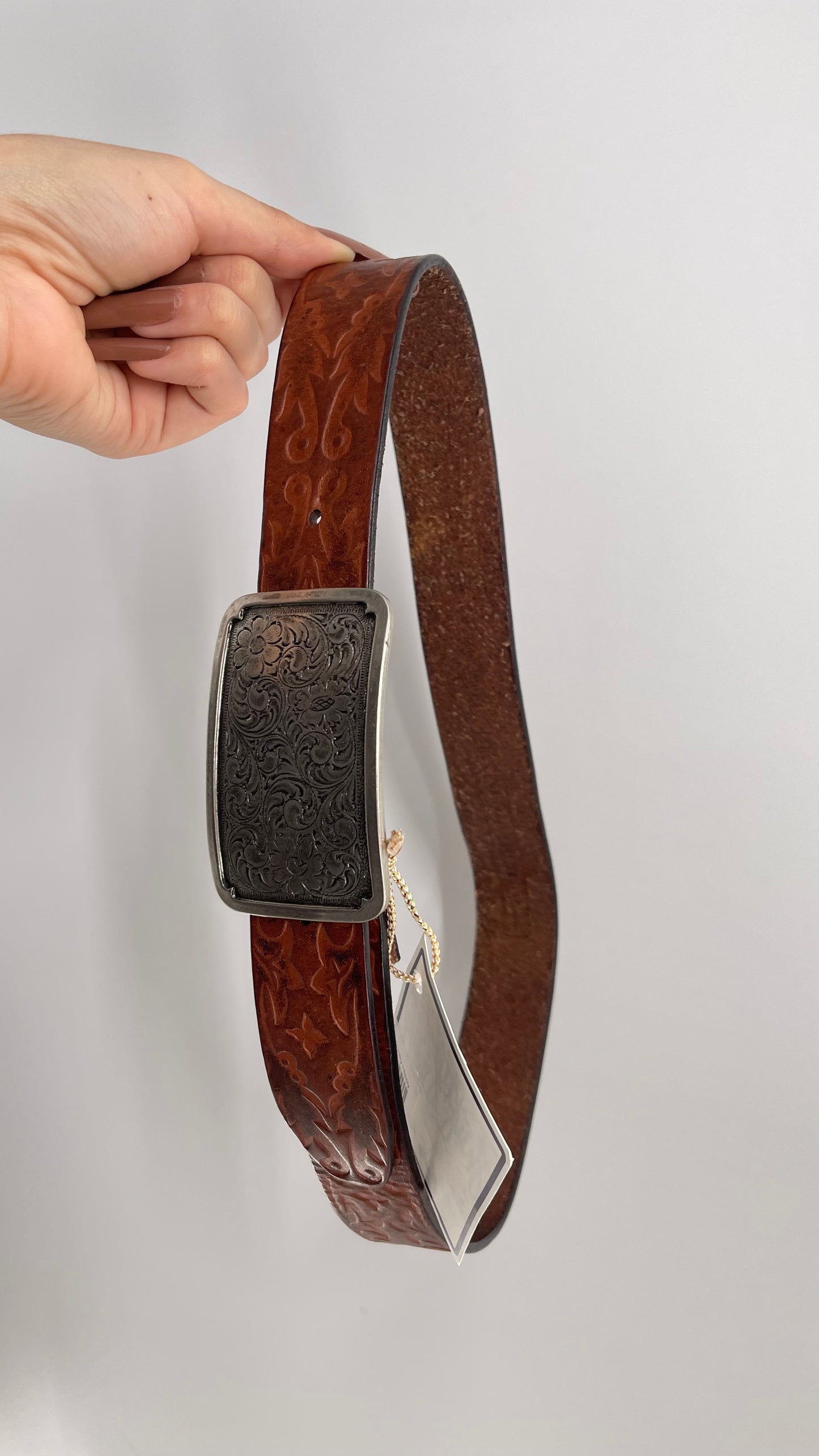 Vintage FOSSIL 1995 Embossed Genuine Leather Belt with Engraved Silver Buckle
