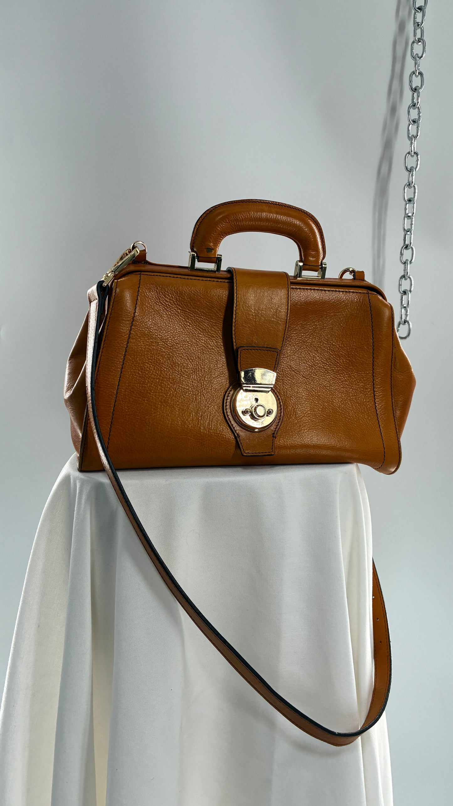 Vintage DIVINA FIRENZE Orange Genuine Leather Briefcase Style Purse