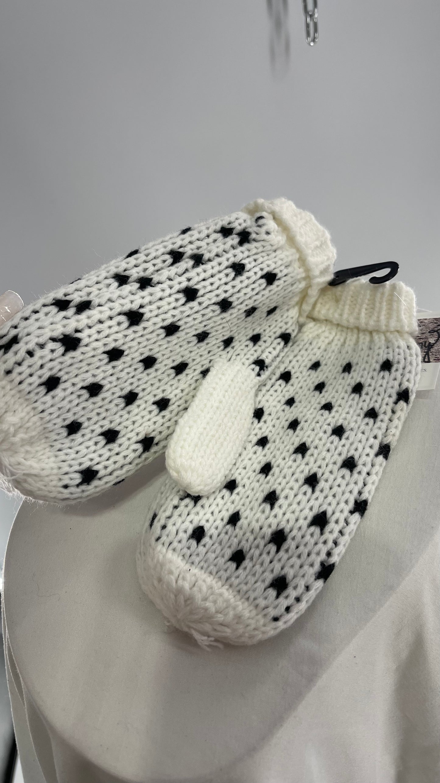 Anthropologie White and Black Knit Mittens