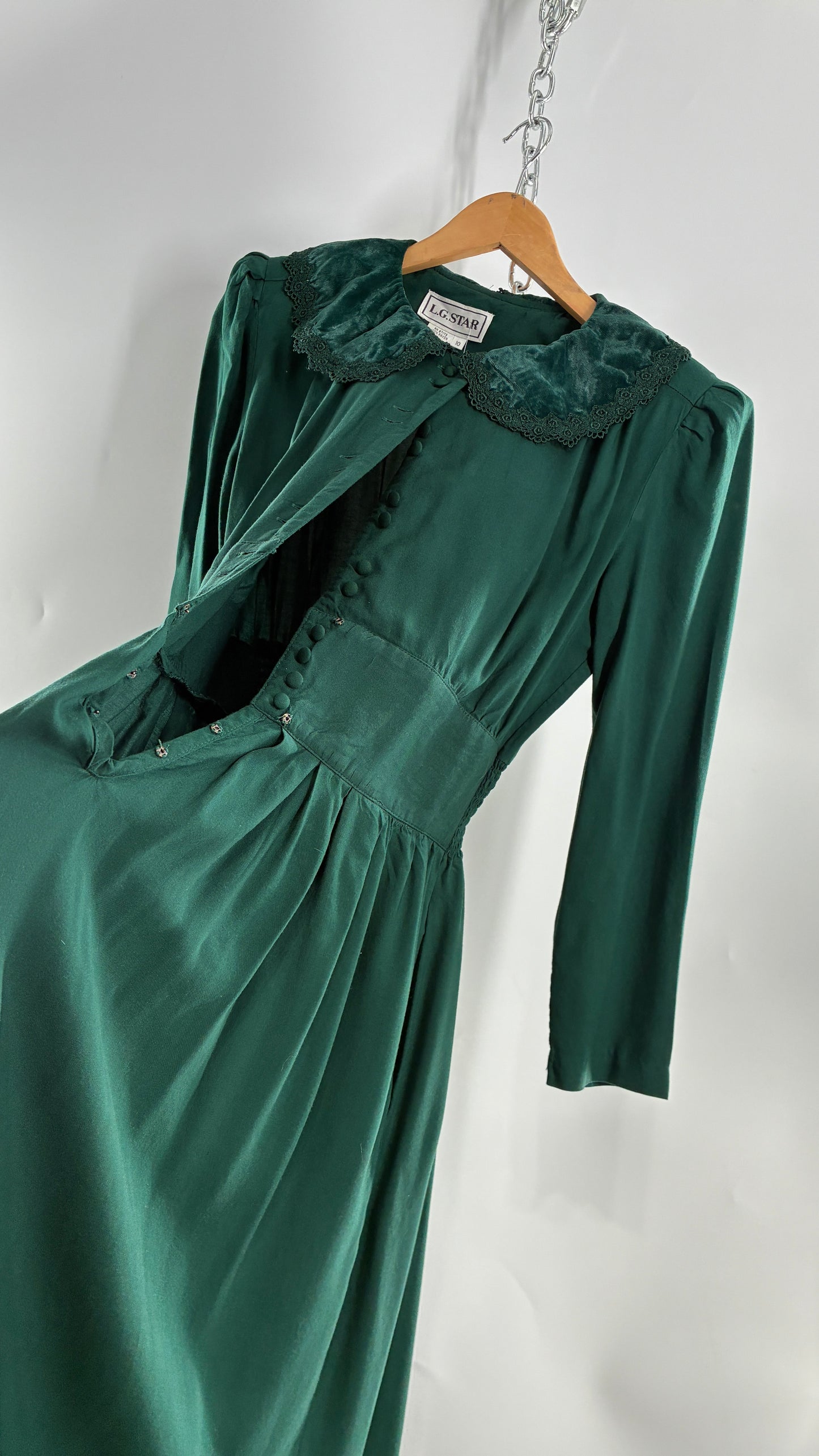 Vintage 1960s LG Star Forest Green Button Front, Velvet Collar Gown (10)