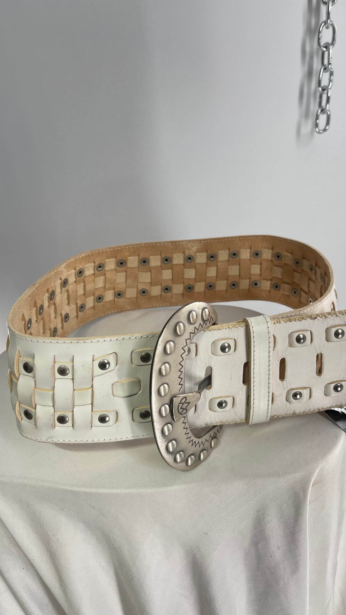 AVIÓN Wide Width Basket Woven Belt with Studs and Engraved Buckle (Small)