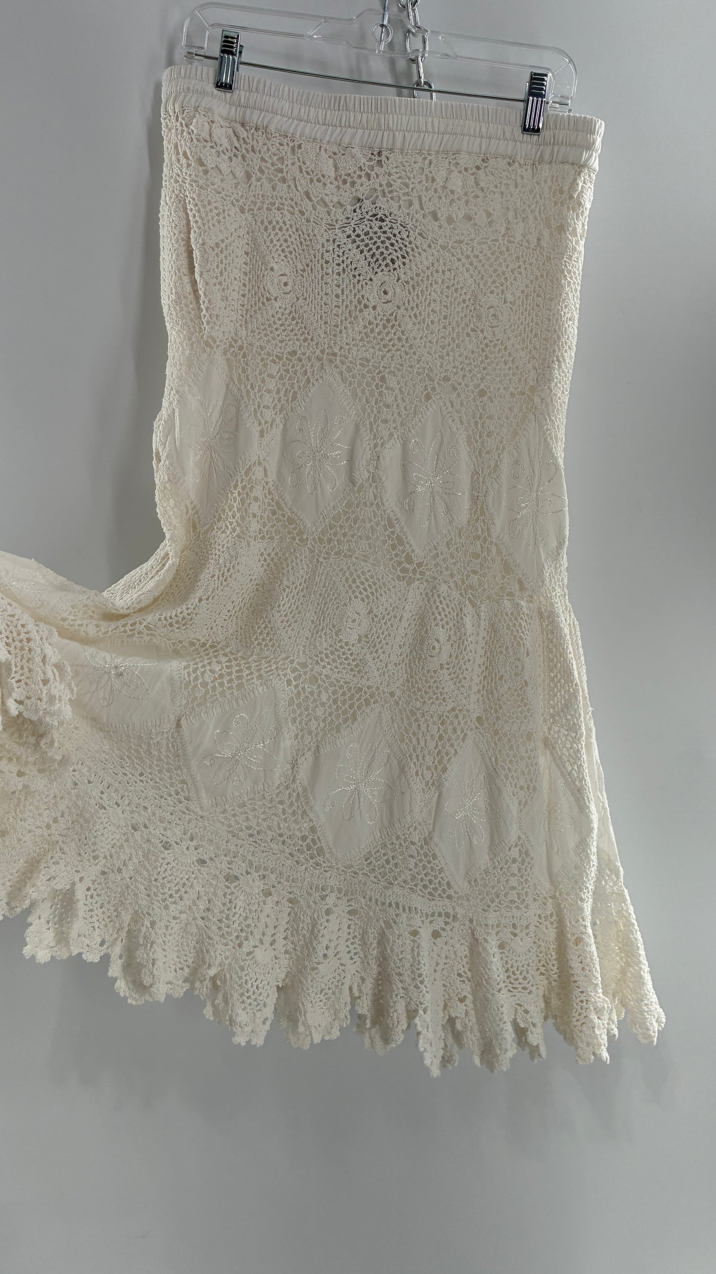Vintage Full Length White Crochet and Appliqué Skirt (Petite Medium)