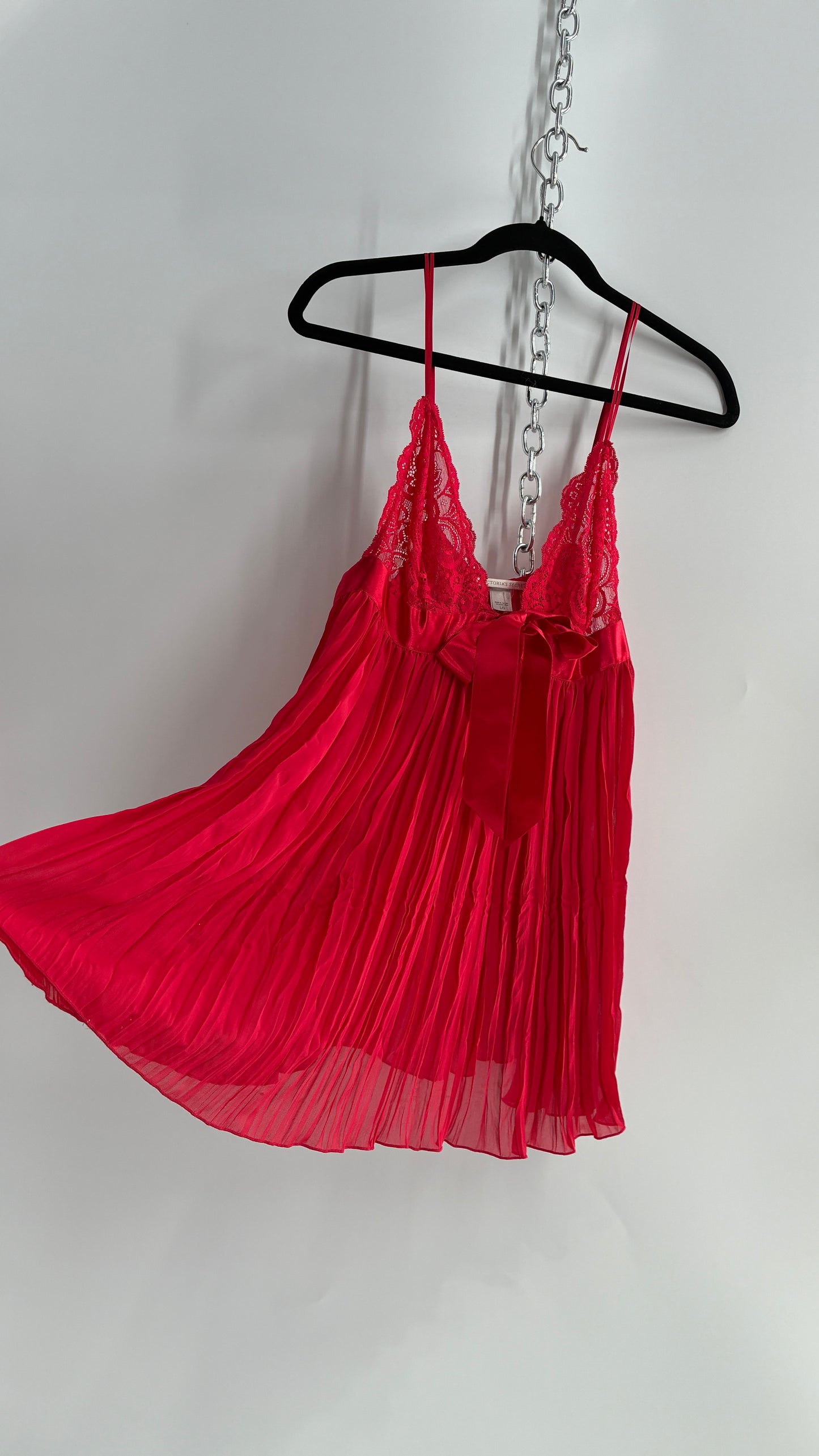 Vintage Victoria’s Secret Red Satin Underbust Bow Babydoll Camisole (Large)