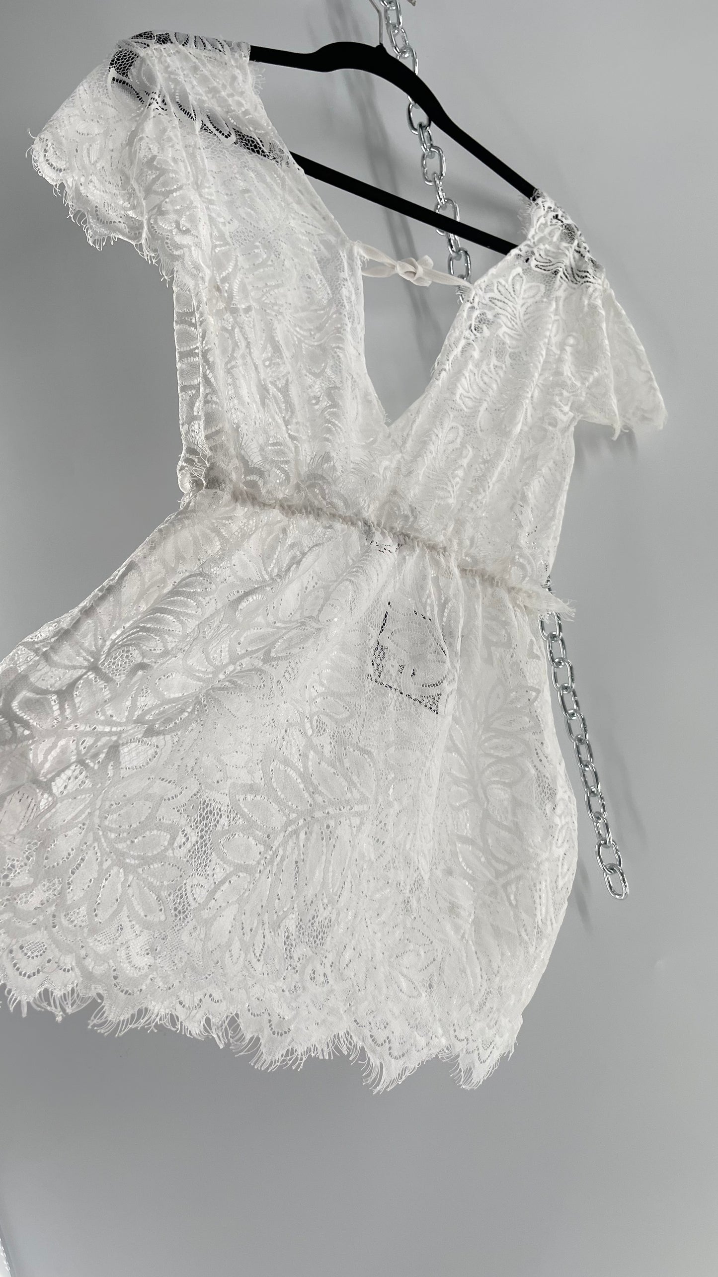 Vintage White Lace Scalloped Negligée Blouse (Small)