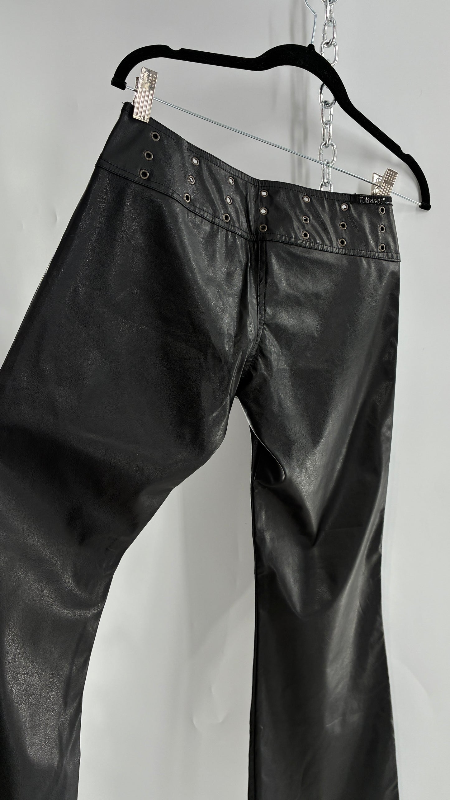 Vintage Toba&Co Tobacco Faux Leather Low Rise Zip Front Kick Flares with Wide Grommet Covered Bronze Circle Buckle Belt (S)
