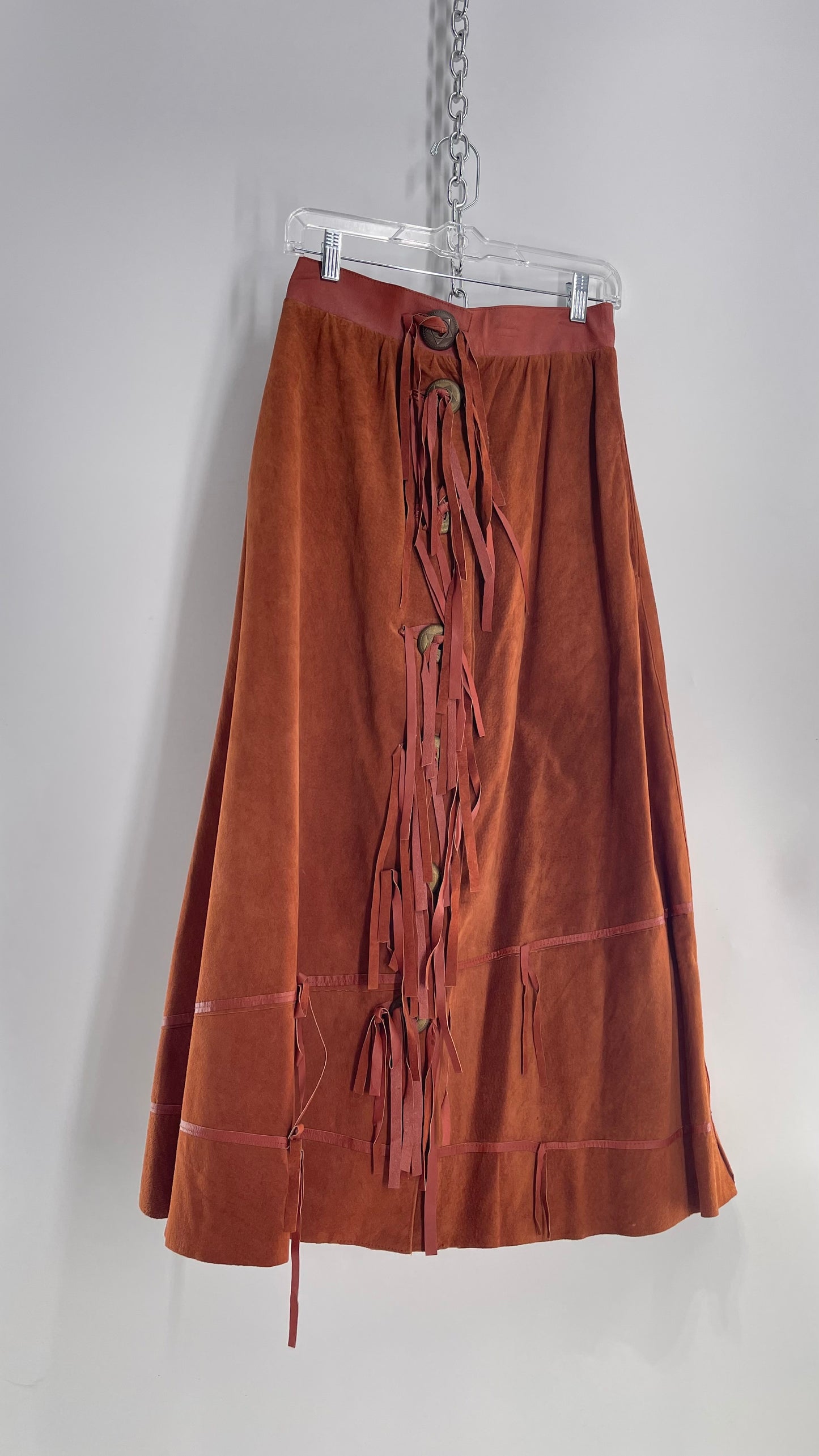 Vintage Toffs 1970s Burnt Orange Cognac Suede Leather Skirt with Tassels/Fringe and Oversized Metal Buttons (10)