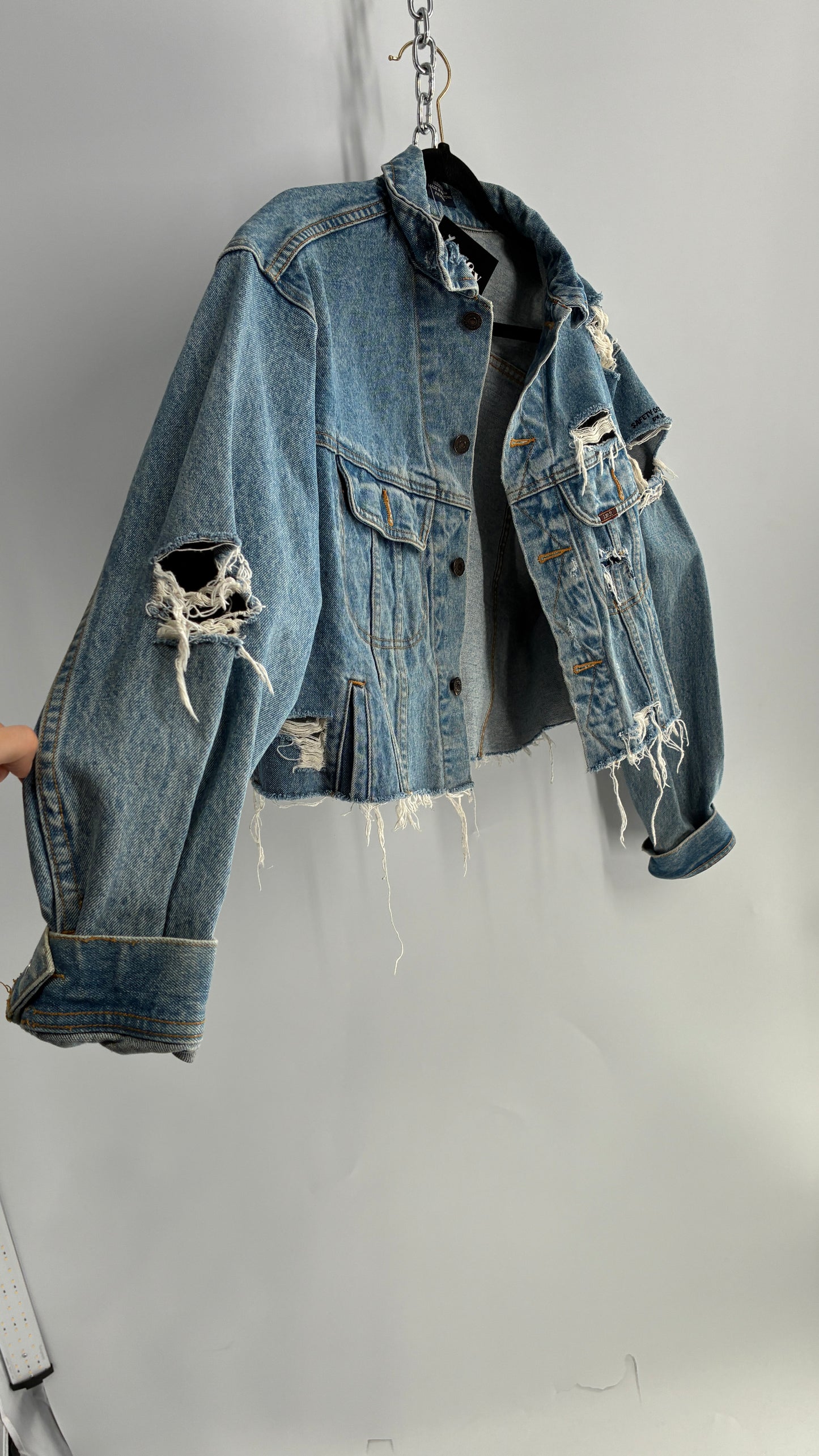 Vintage LEE Distressed Denim Cropped Jacket (Medium)