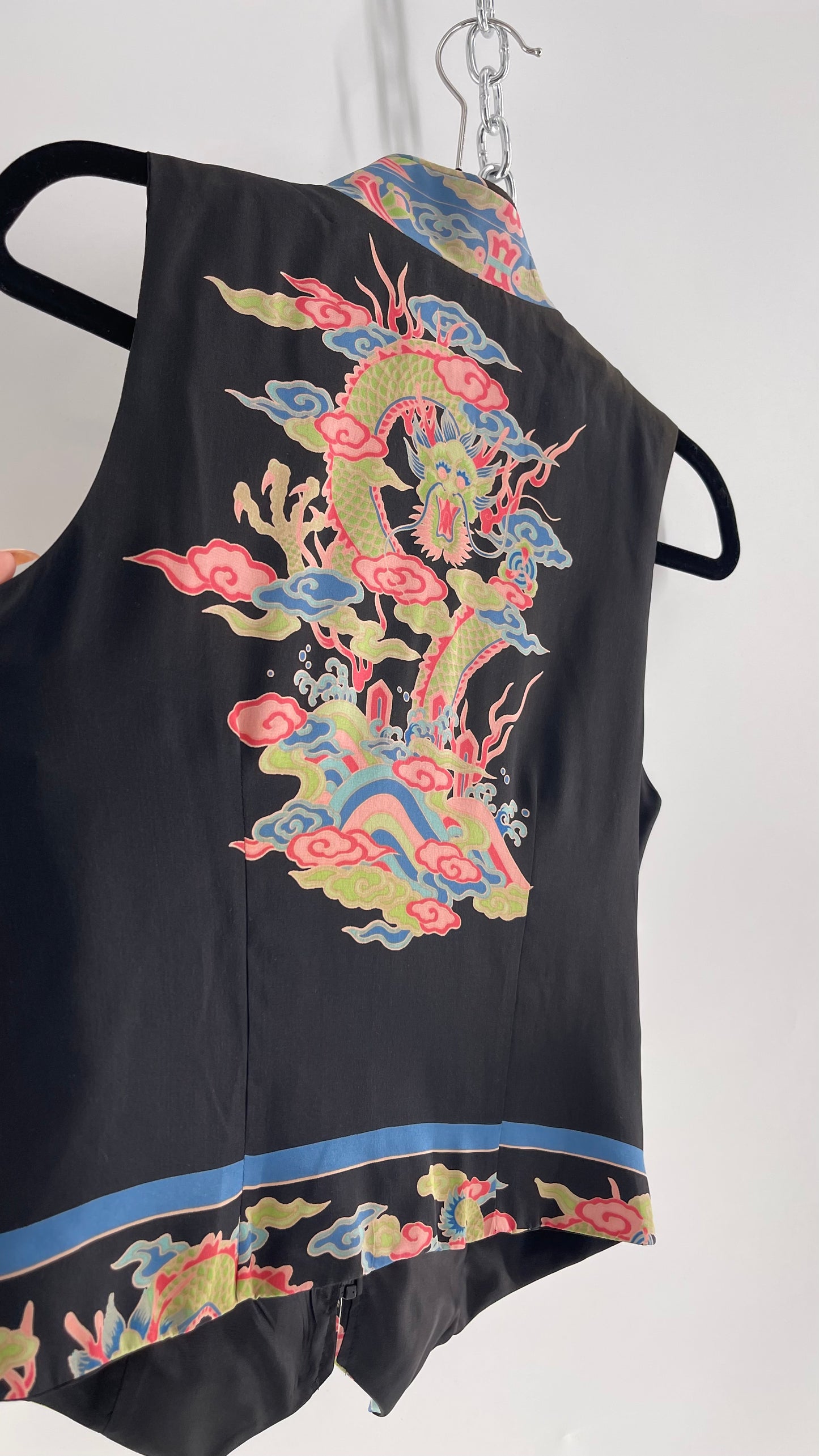Vintage 1990s TAPP NEW YORK 100% Dragon Graphic Zip Front Crop Sleeveless Vest Top Silk (Medium)