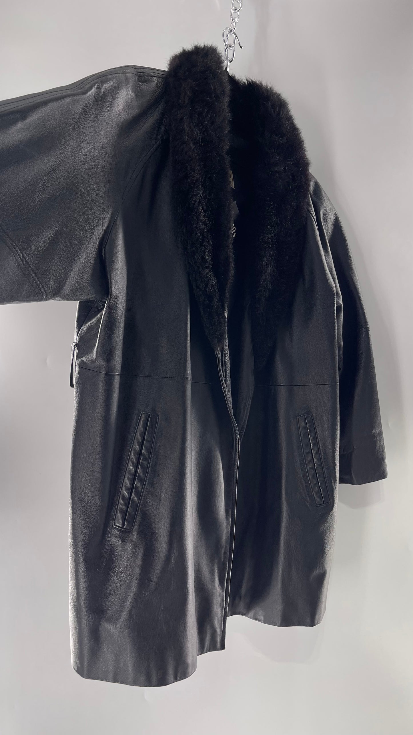 FITZWRIGHT Vintage Black Leather Coat with New Zealand Opposum Fur Collar and Faux Fur Belt (C)(Large)