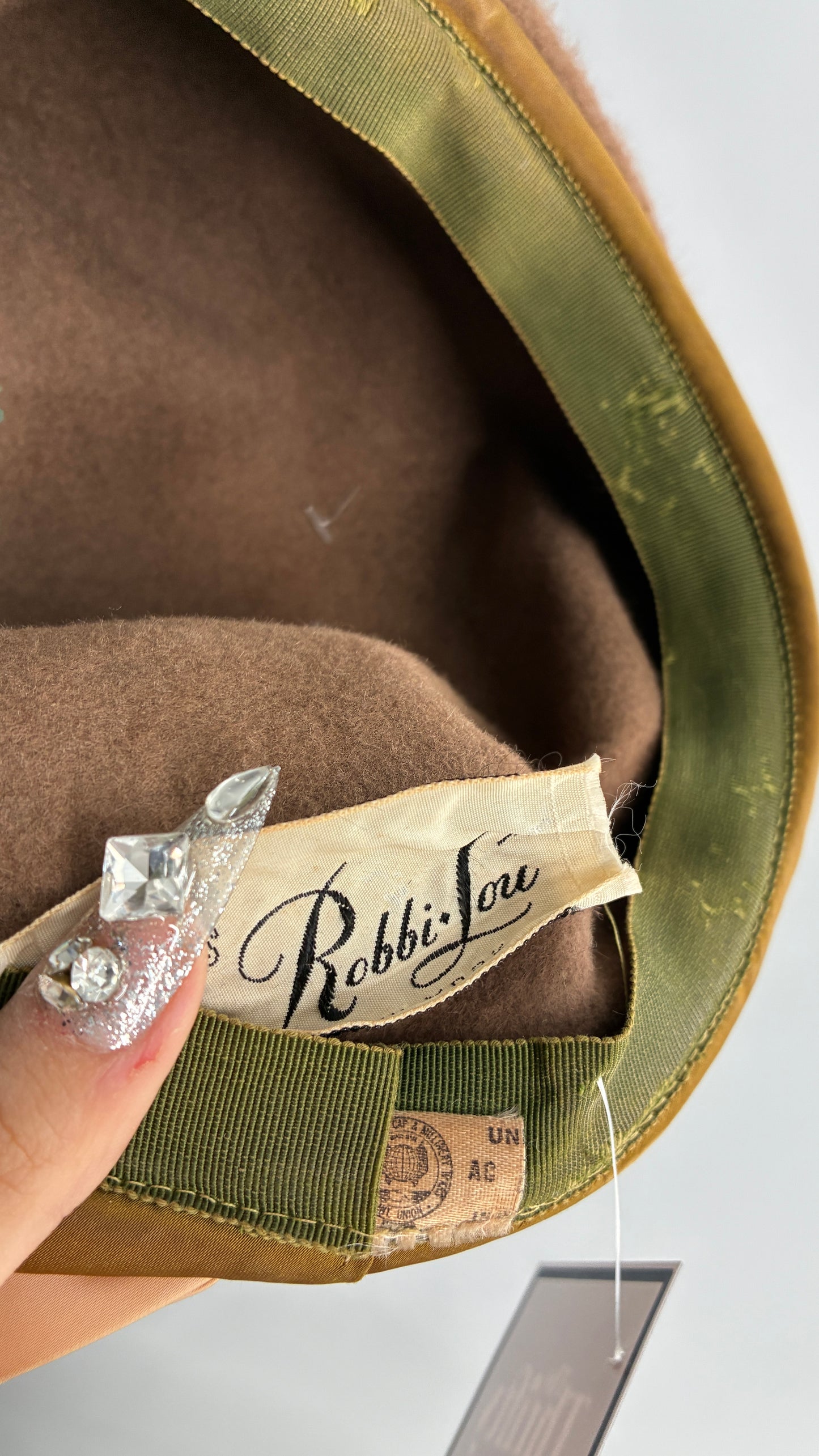 Vintage ROBBI LOU Brown Pillbox Hat