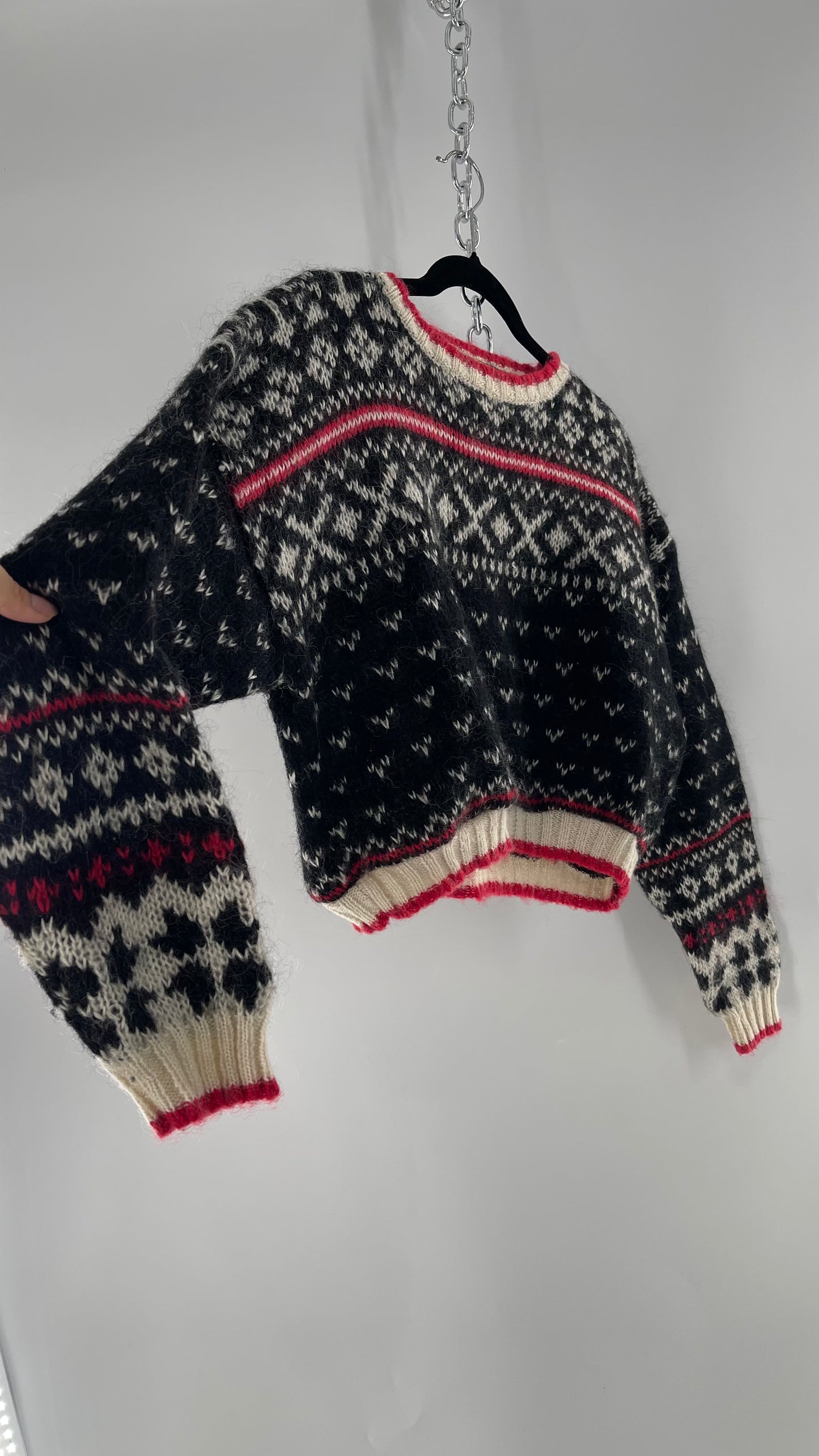1980s Vintage Wool Black/White/Red Cropped Sweater (Medium)