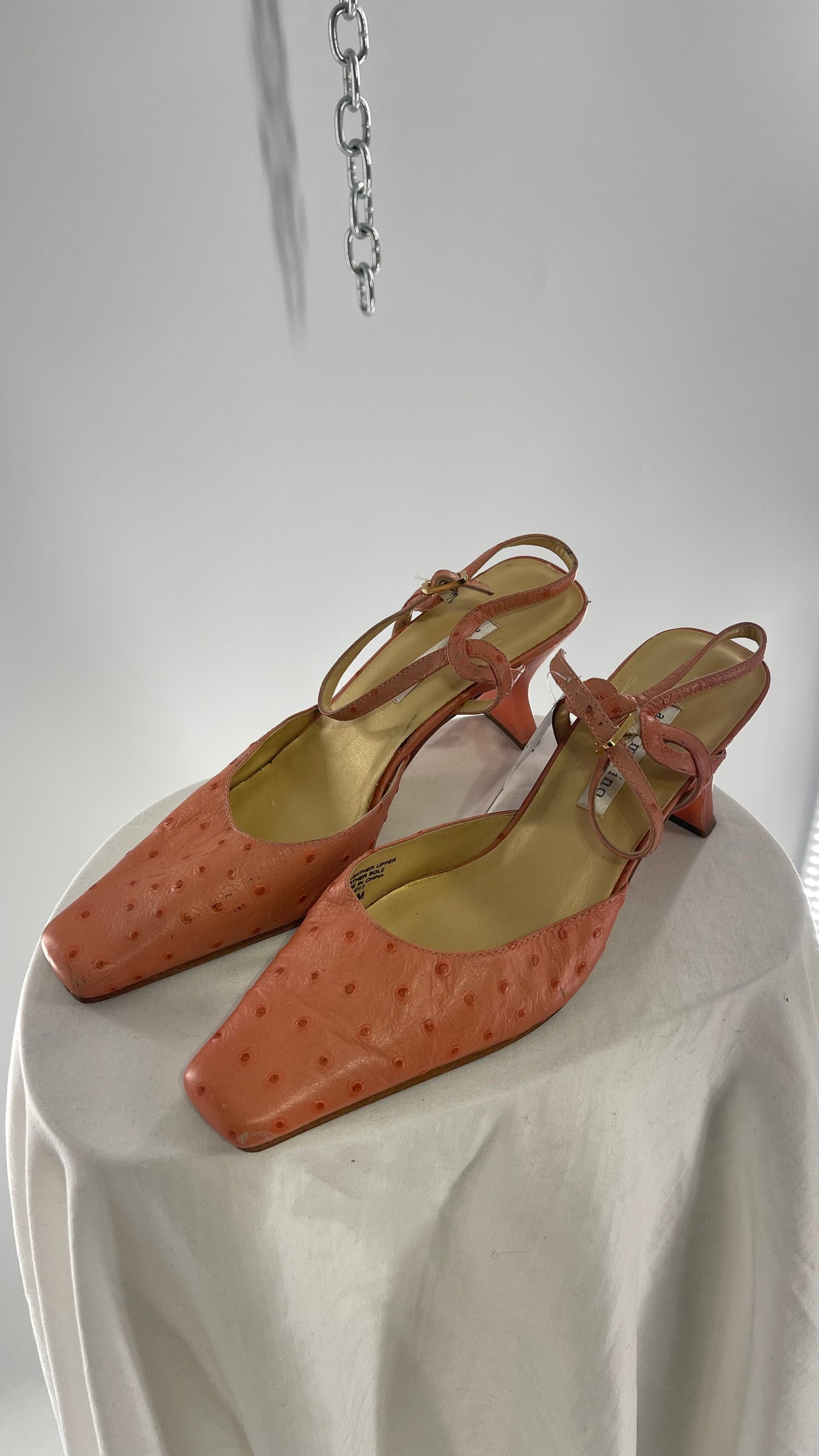 Vintage 1990s Ann Marino Pink Peach Genuine Leather Sling Back Pointed Square Toe Kitten Heel (8)