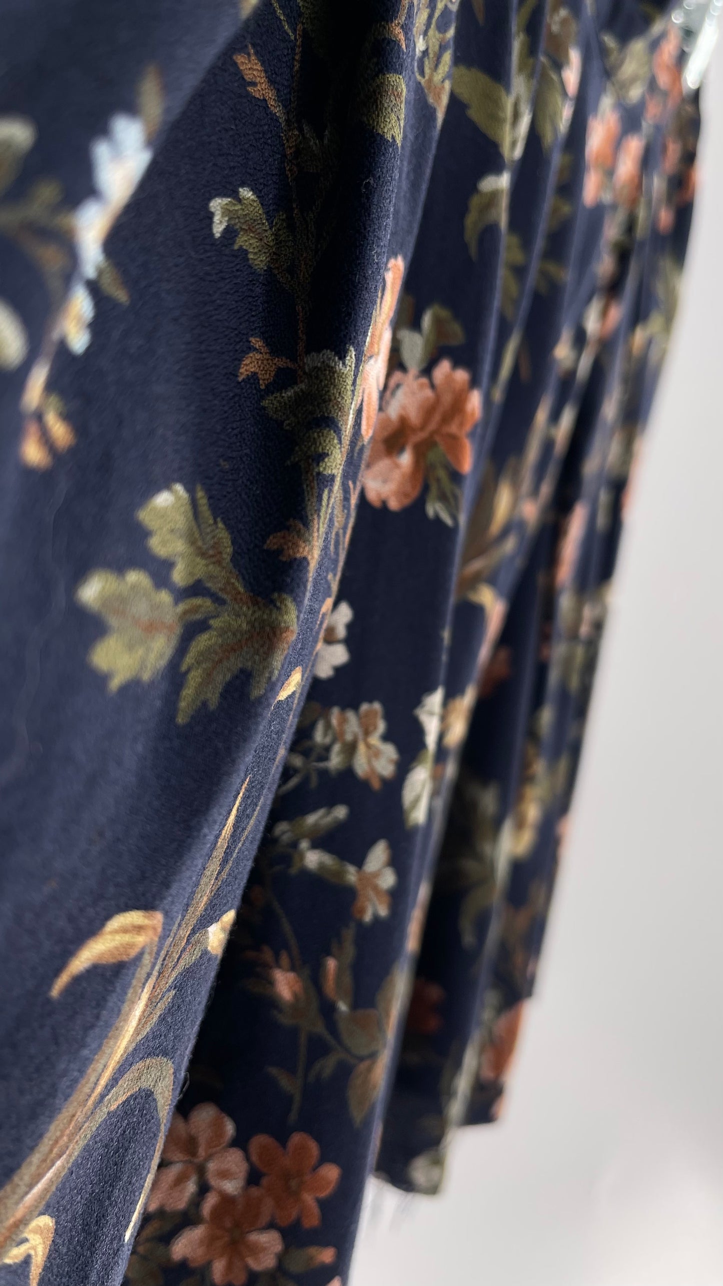 Urban Outfitters Upcycled Renewal Vintage Floral Distressed Pleated Mini Skirt (S)