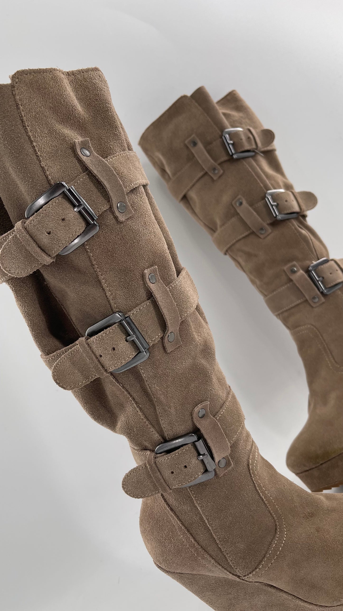 Vintage Bakers Genuine Suede Leather Gray/Tan Wedge Platform Knee High Boots with Gun Metal Buckles (6)