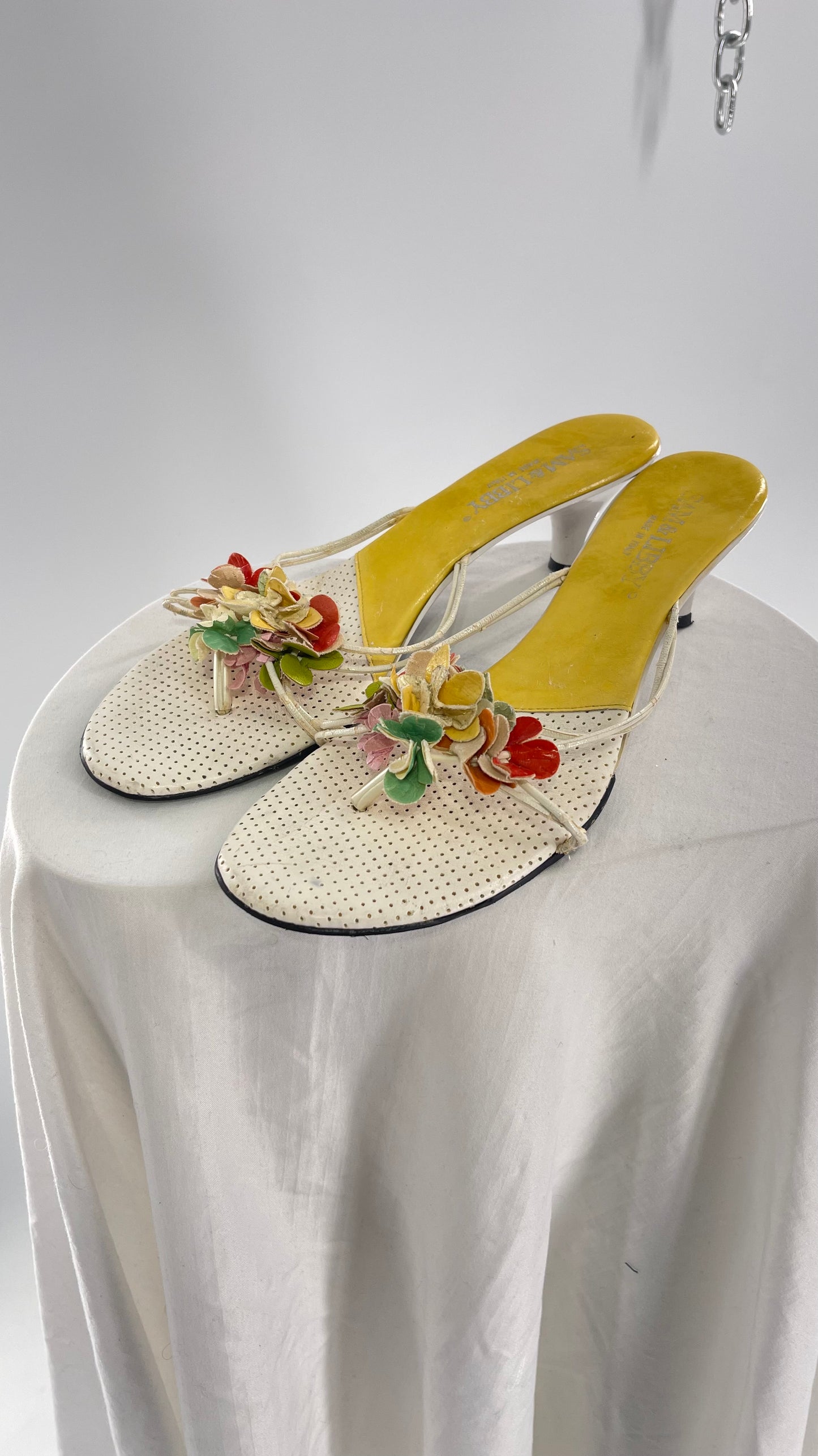 Vintage Sam & Libby 1990s Kitten Heel with Rosettes(40)