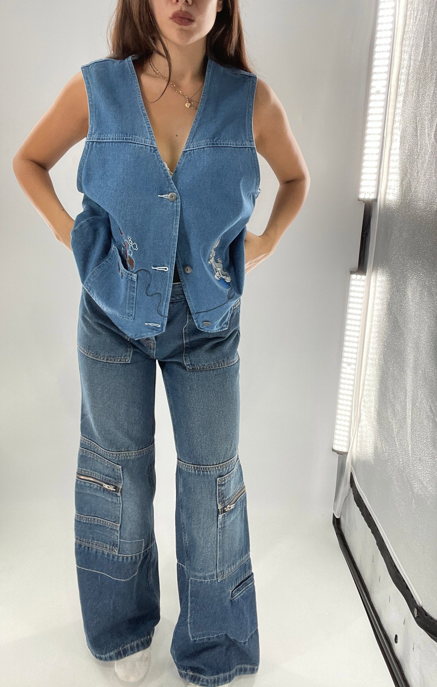 Vintage Looney Tunes Denim Vest with Embroidered Characters (Large)
