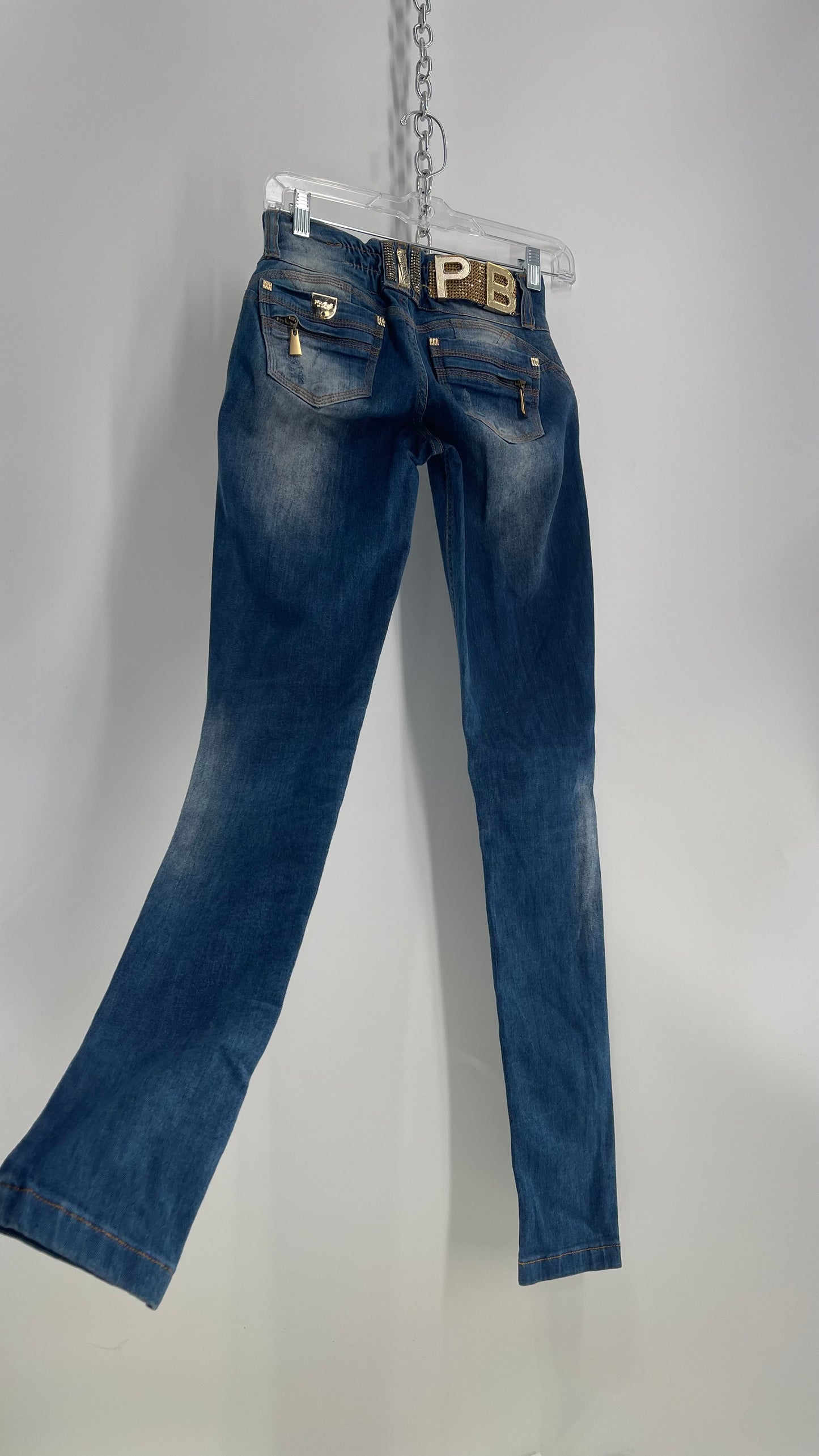 Vintage Brazilian PitBull Jeans with Fading and Gold Hardware Details (36)
