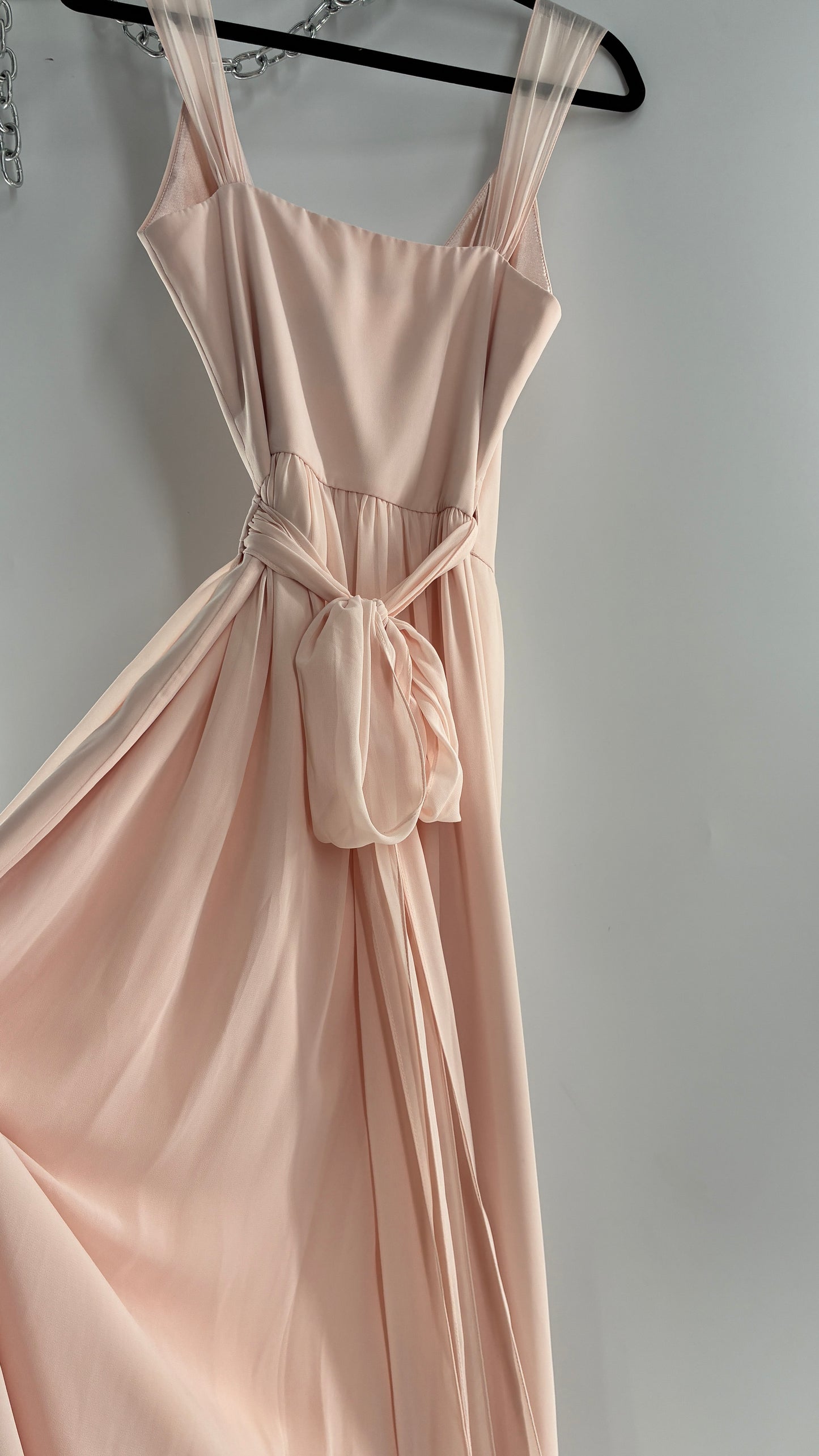 CEREMONY Joanna August Ballet Slipper Pink Vented Gown with Tied Waist (Small)