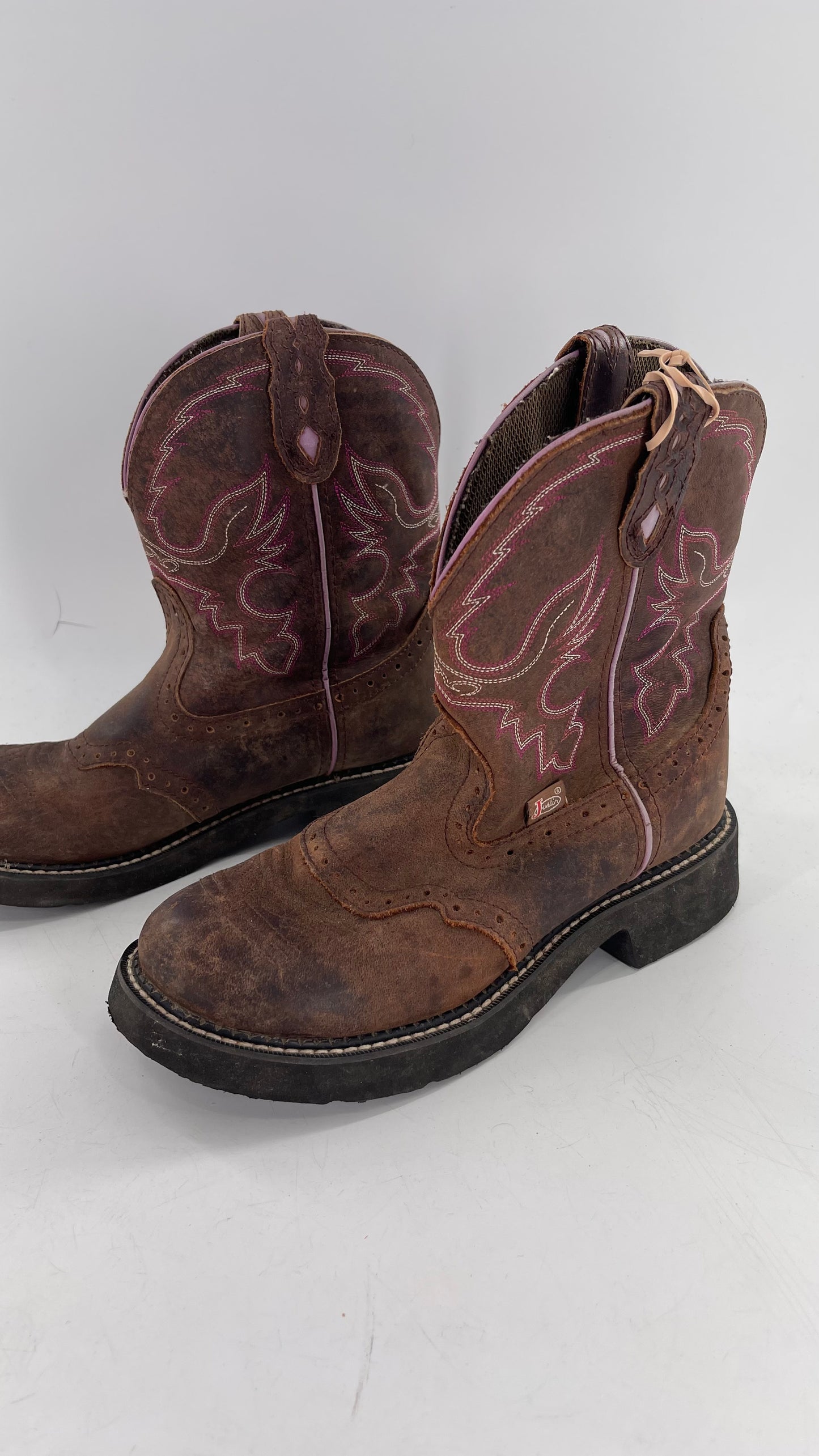 Justin Gypsy Edition Brown Leather Short Cowboy Boot with Pink Embroidery/Stitching (9)