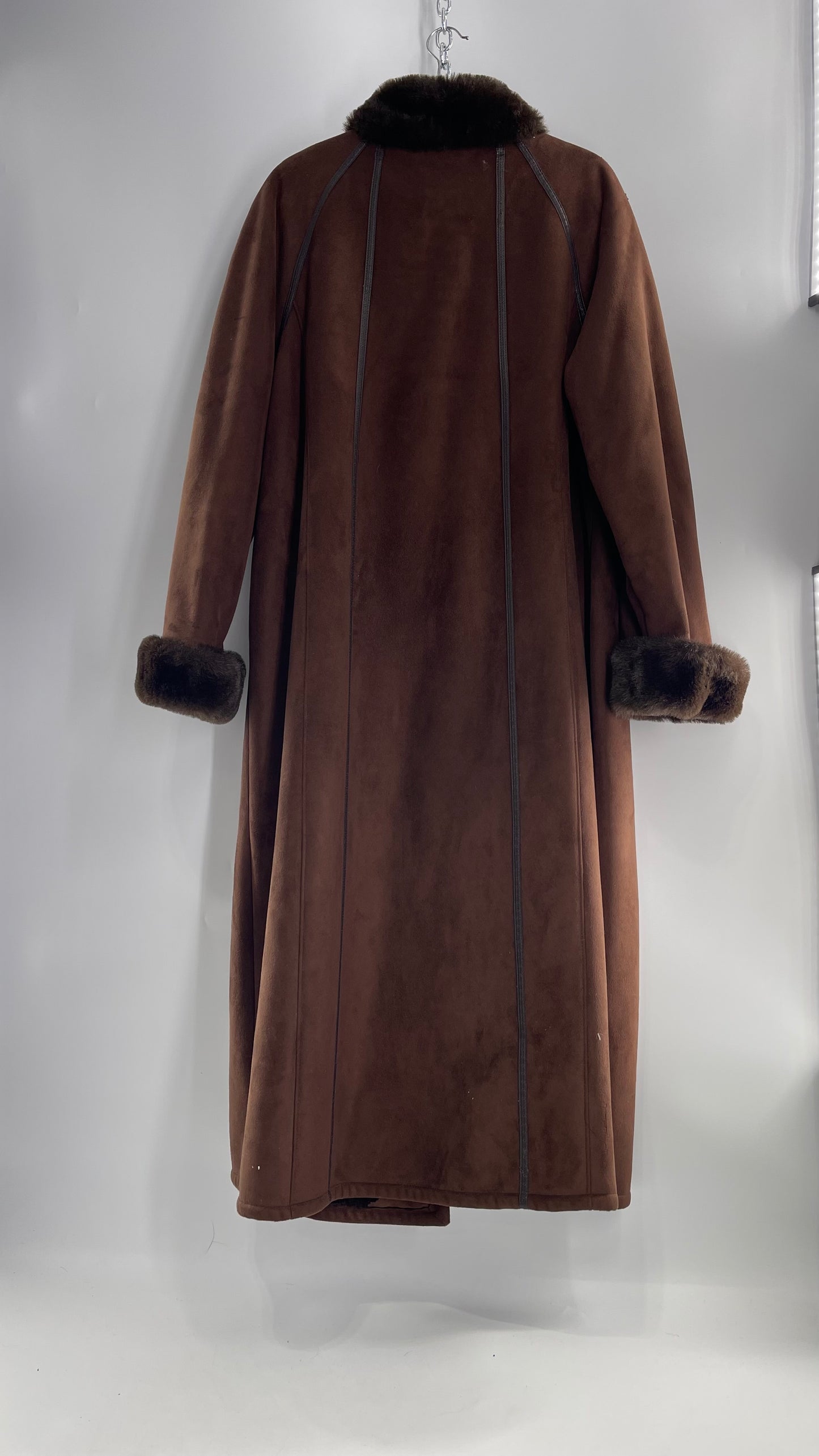 Vintage CG Collection Brown Coat with Faux Leather Piping and Faux Fur Cuffs and Collar (C)(XL)
