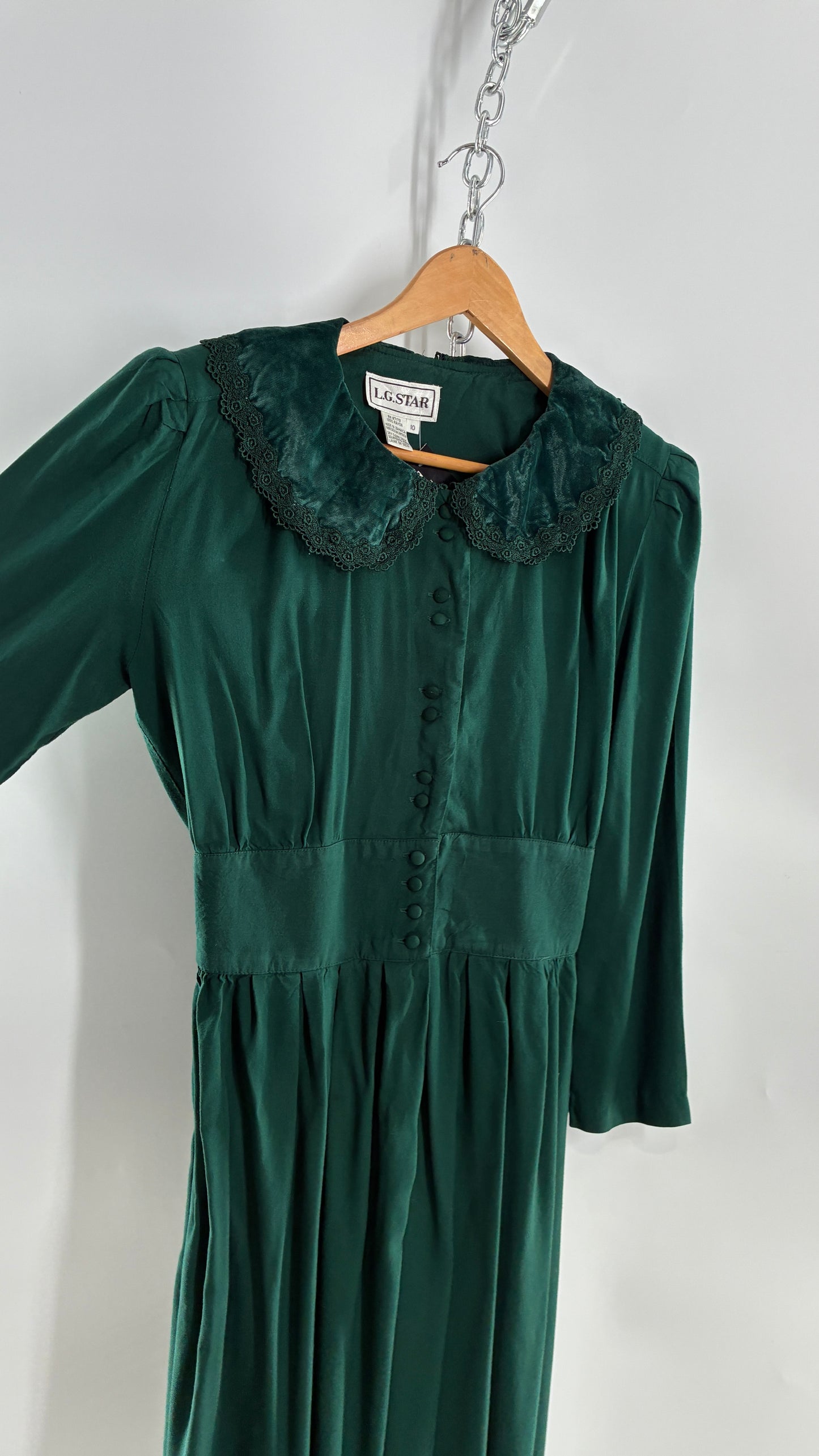 Vintage 1960s LG Star Forest Green Button Front, Velvet Collar Gown (10)