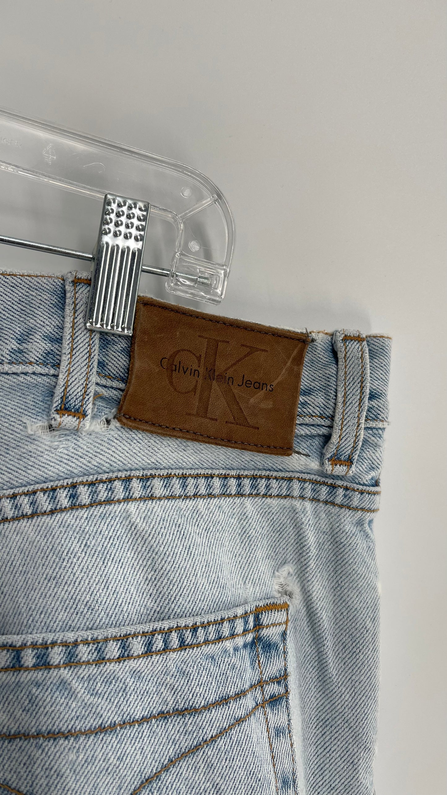 Vintage Calvin Klein Light Wash Jeans (38)