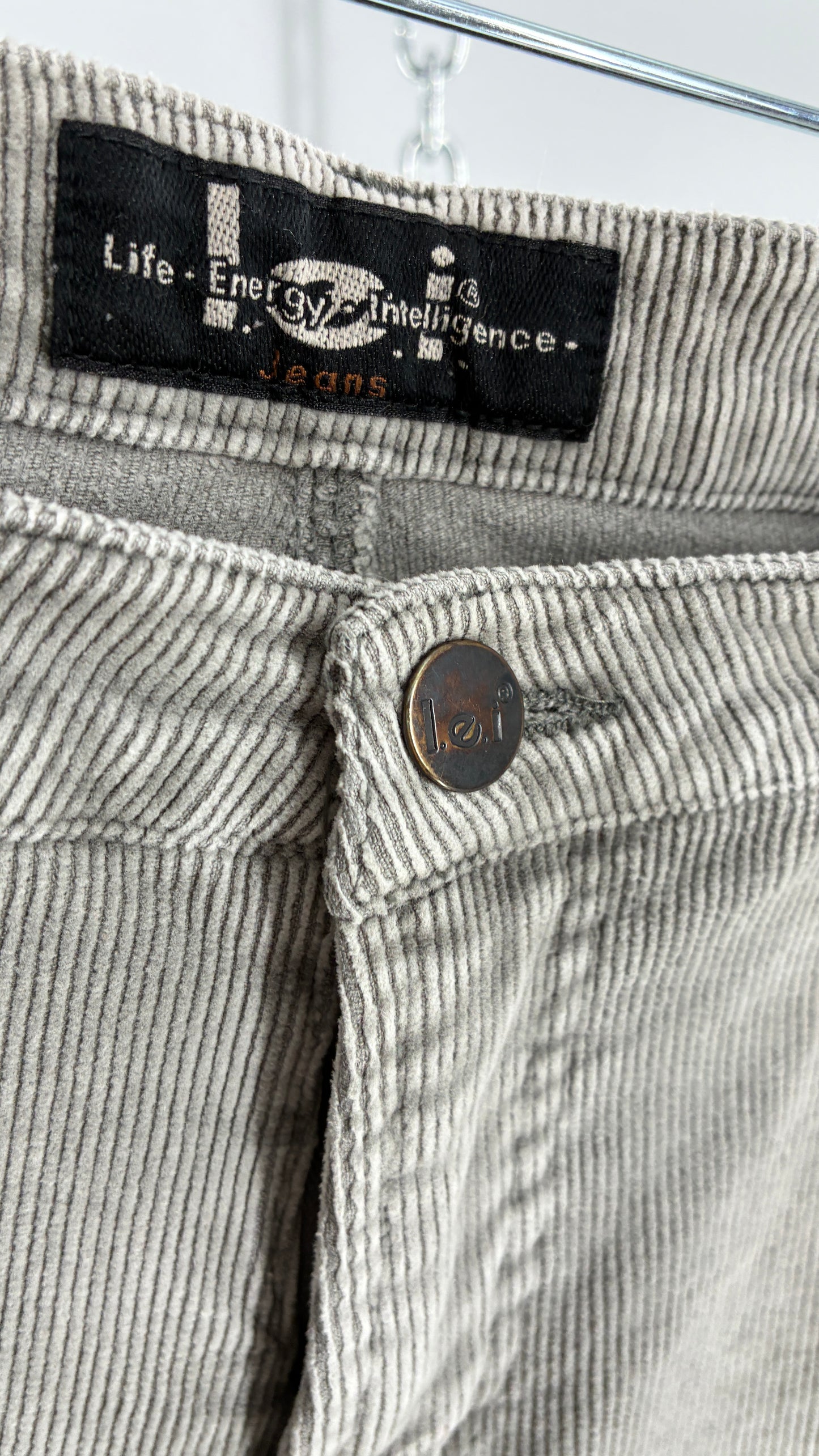 Vintage LEI Grey Corduroy Flare Pants with Fading Detail (13)