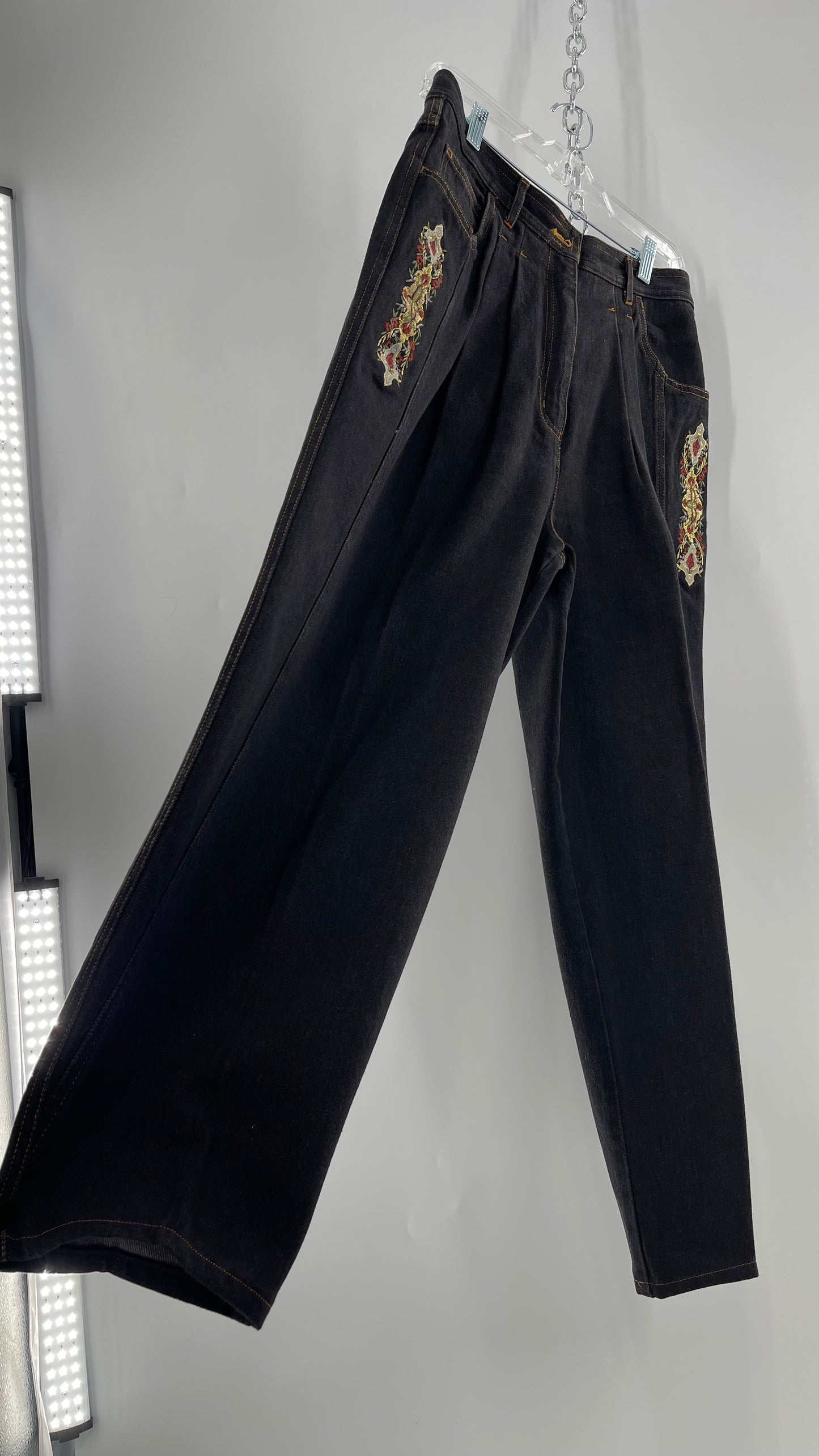 Vintage TOGETHER Basics Dark Gray 80s/90s Tapered, Pleated Waist Old School Embroidered Jeans (14)