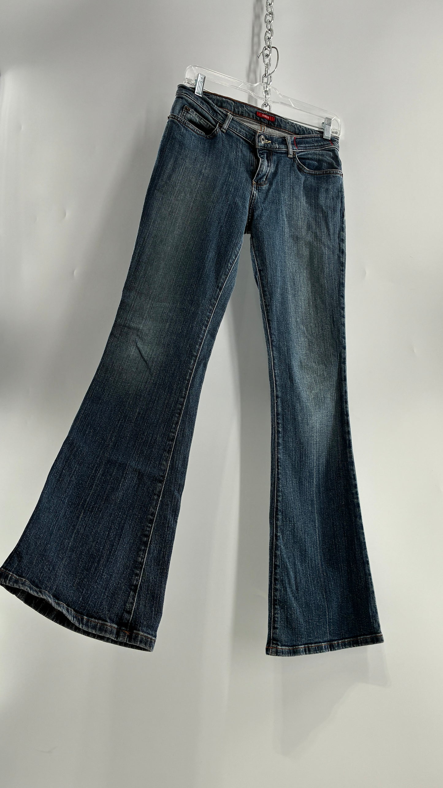 Vintage GUESS Light Wash Kick Flare Jeans (28)