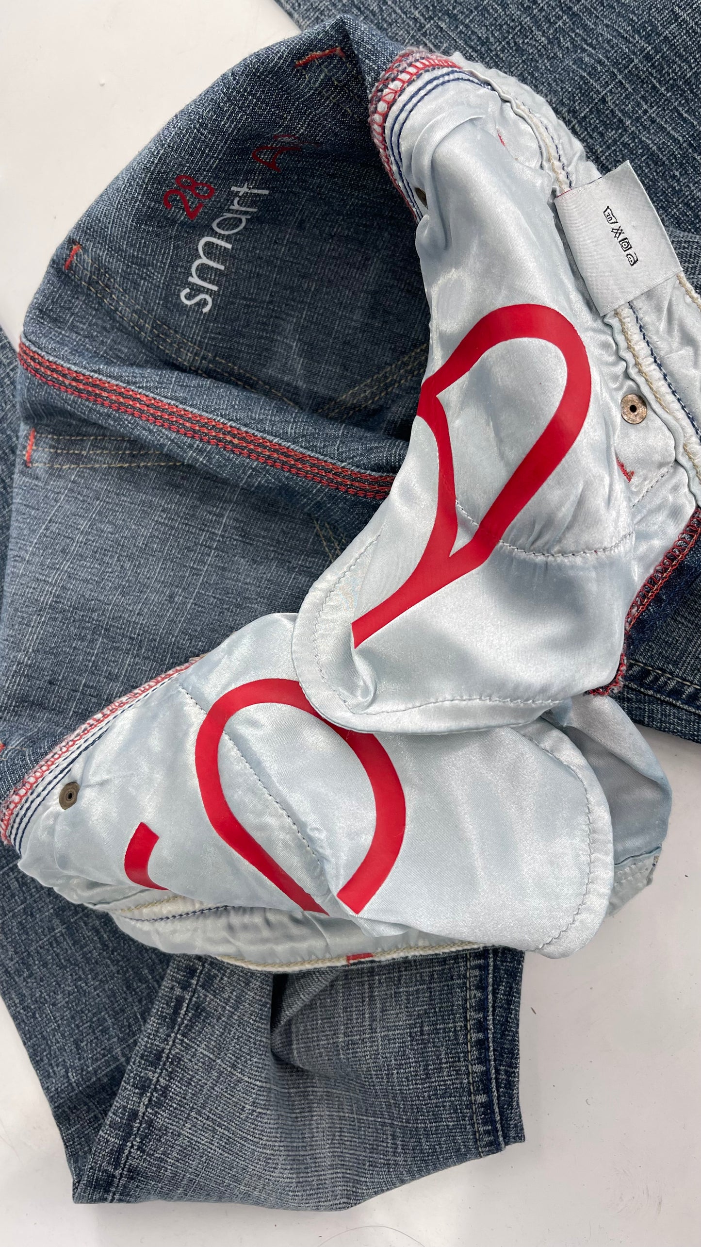 Vintage Smart AS JEANS Light Wash with Silver Metallic Female Posing Silhouette and Paulina Field Embroidery (28)