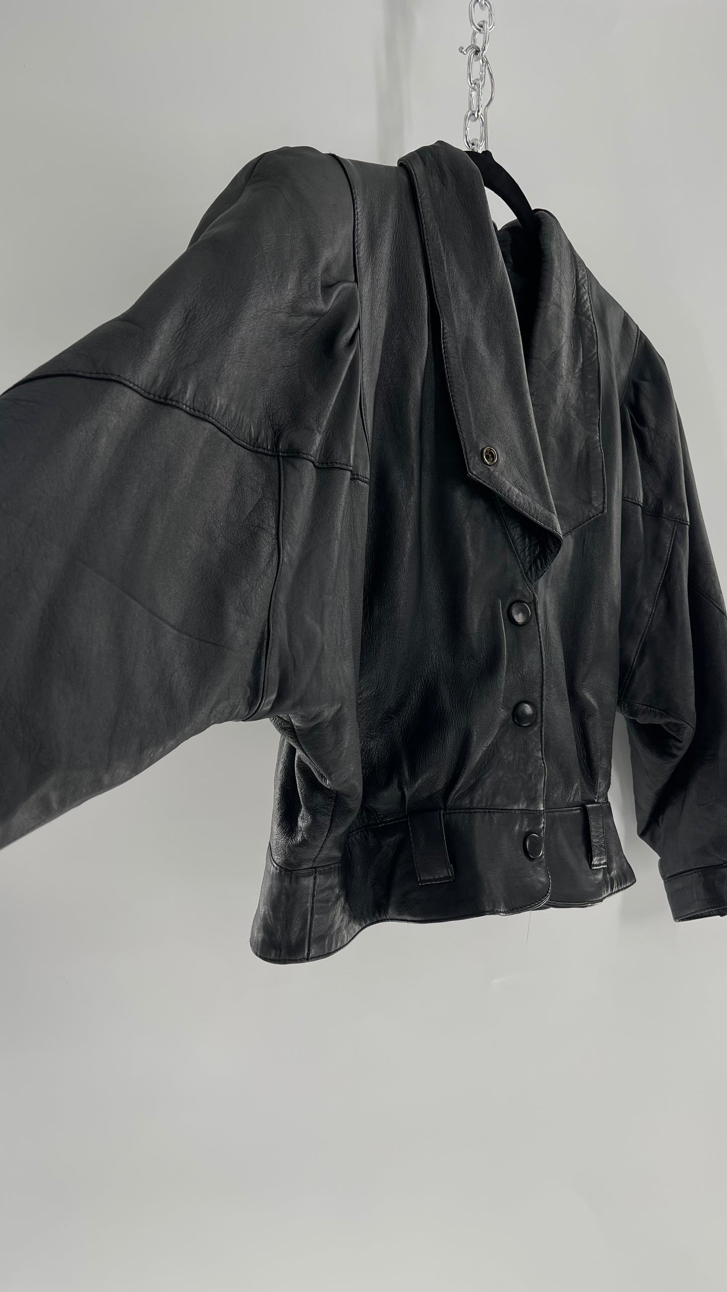 Vintage Black Leather Cropped Motorcycle Jacket (Medium)
