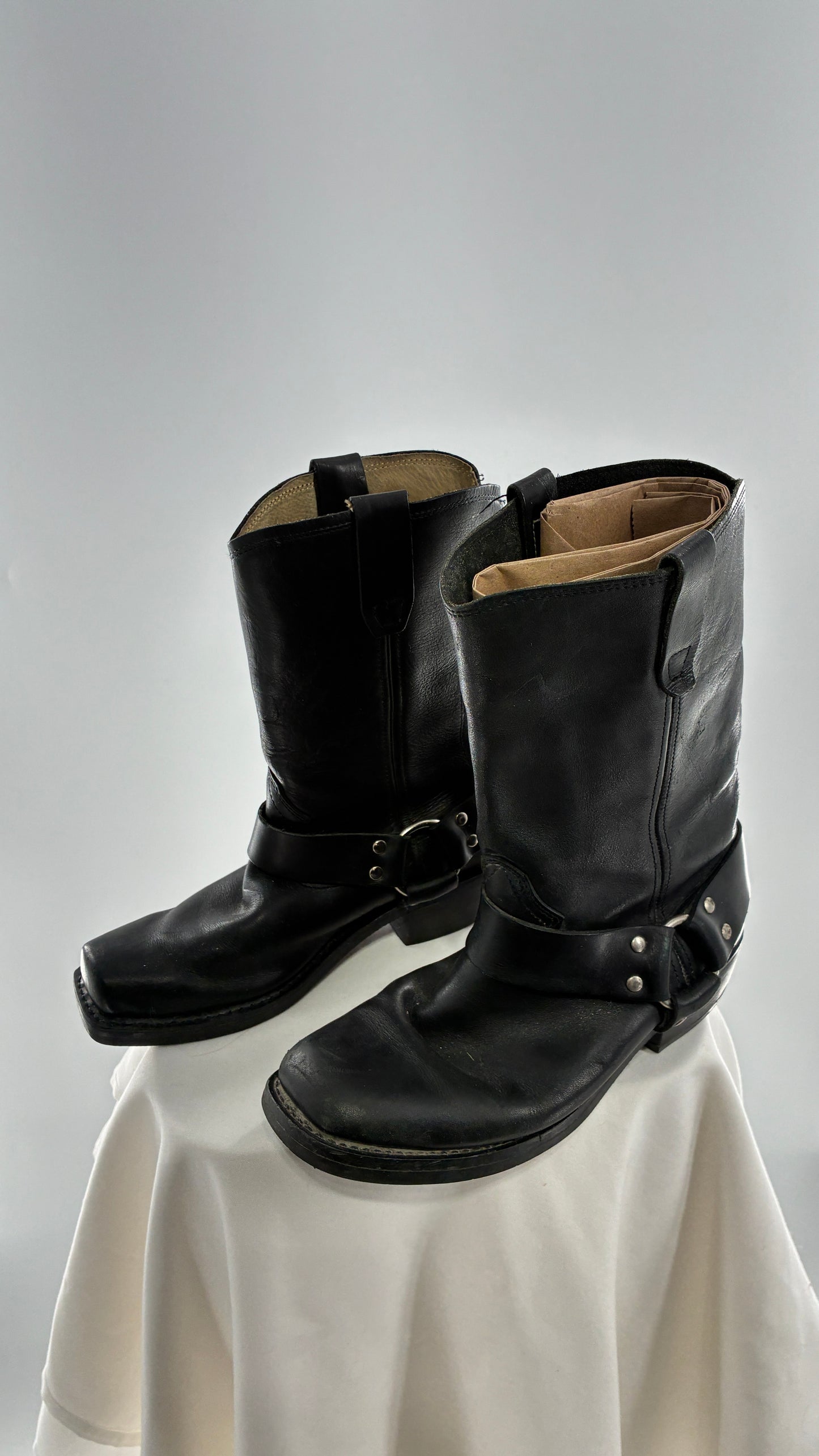 Vintage Mismatched Black Heavy Duty Leather Motorcycle Boots (8,9?)