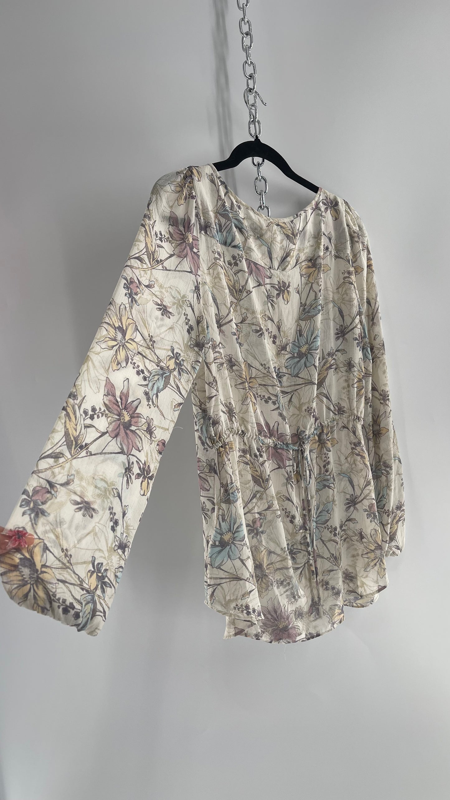 Kimchi Blue Urban Outfitters Sheer Prairie Top (Medium)