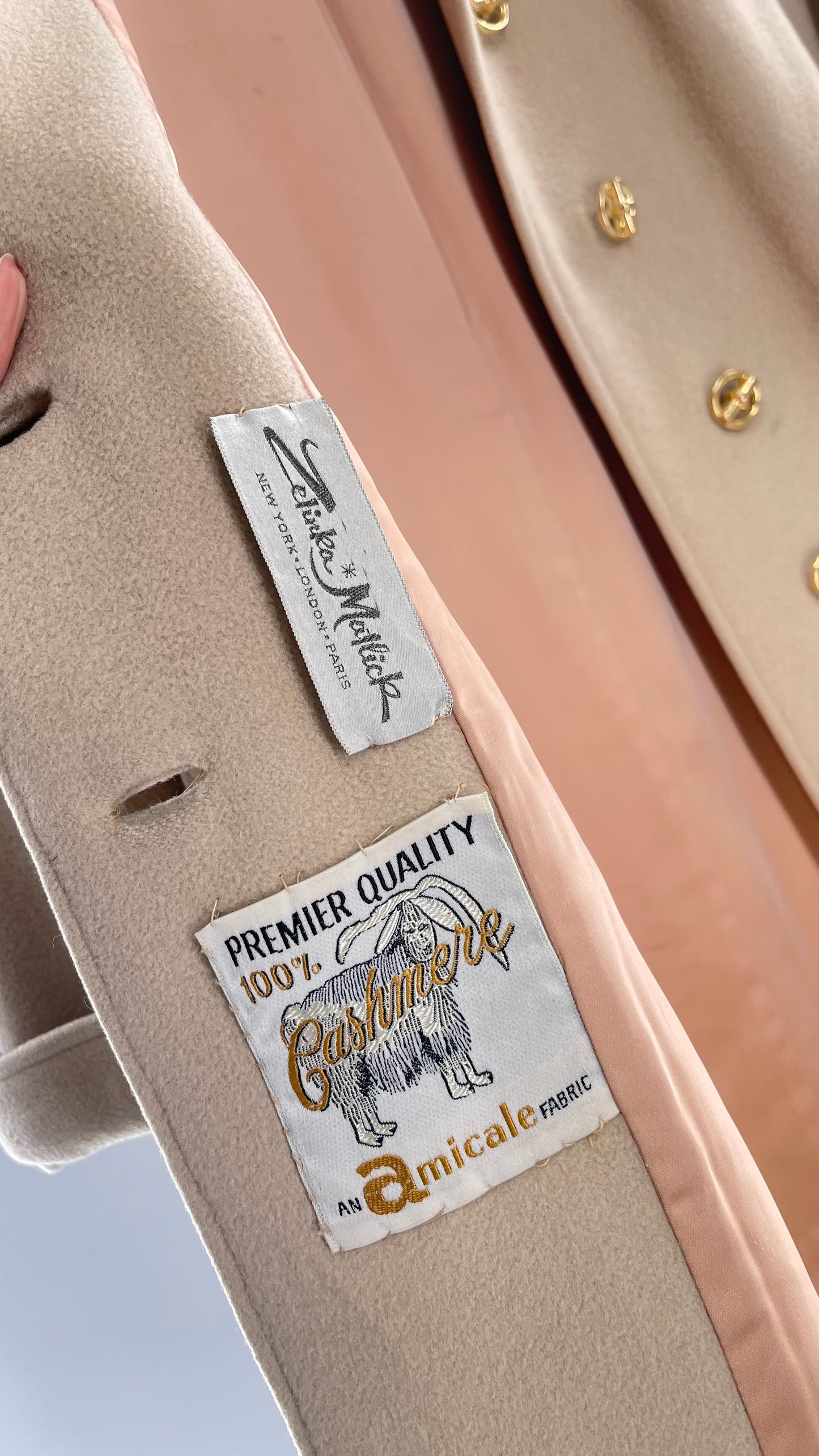 Vintage 100% Amicale Cashmere Beige Cream Coat with Apricot Satin Lining (C) (S/M)