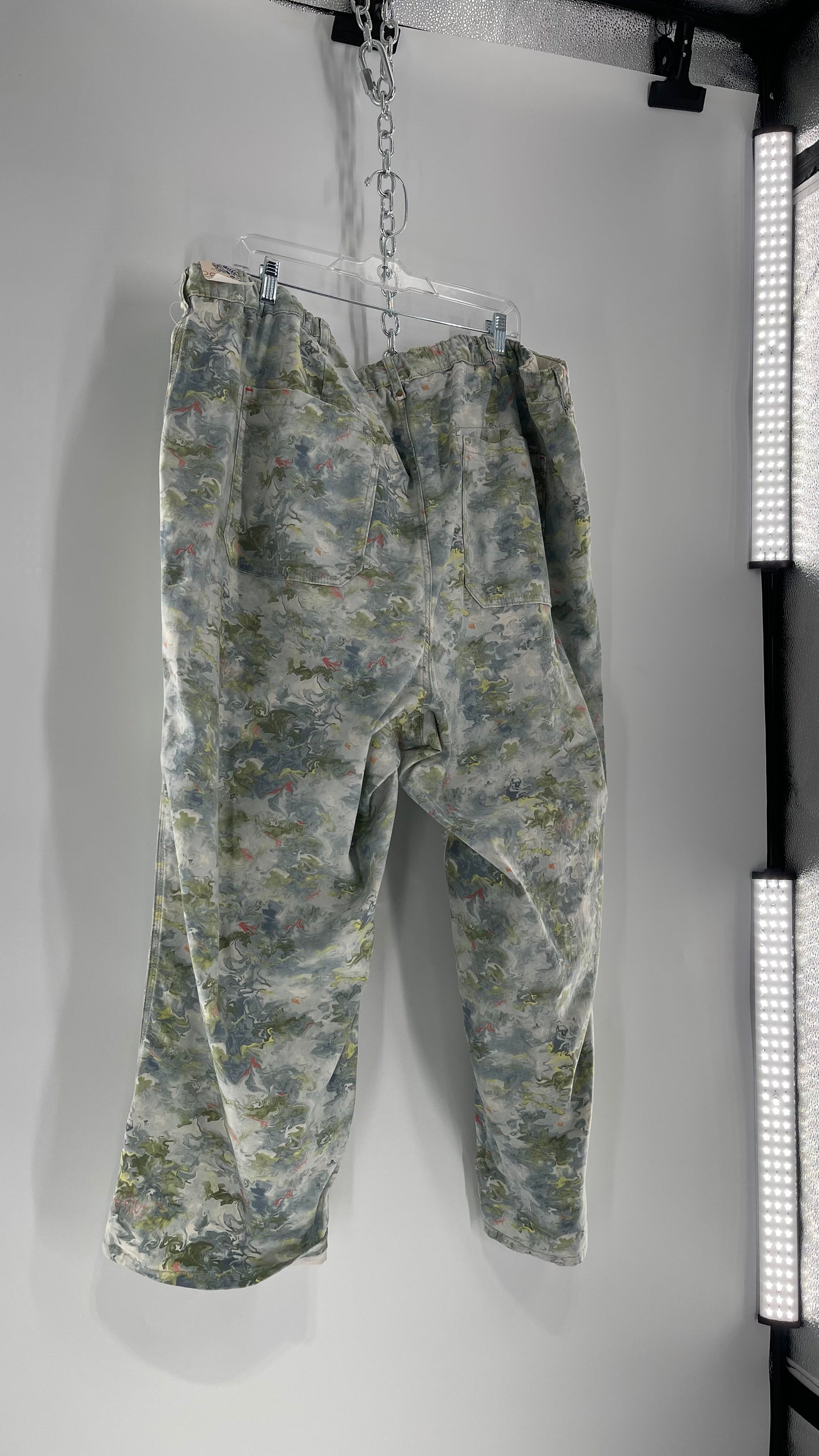 Pilcro Anthropologie Lilly Pad Pond Painted Water Color Cargos (26W)