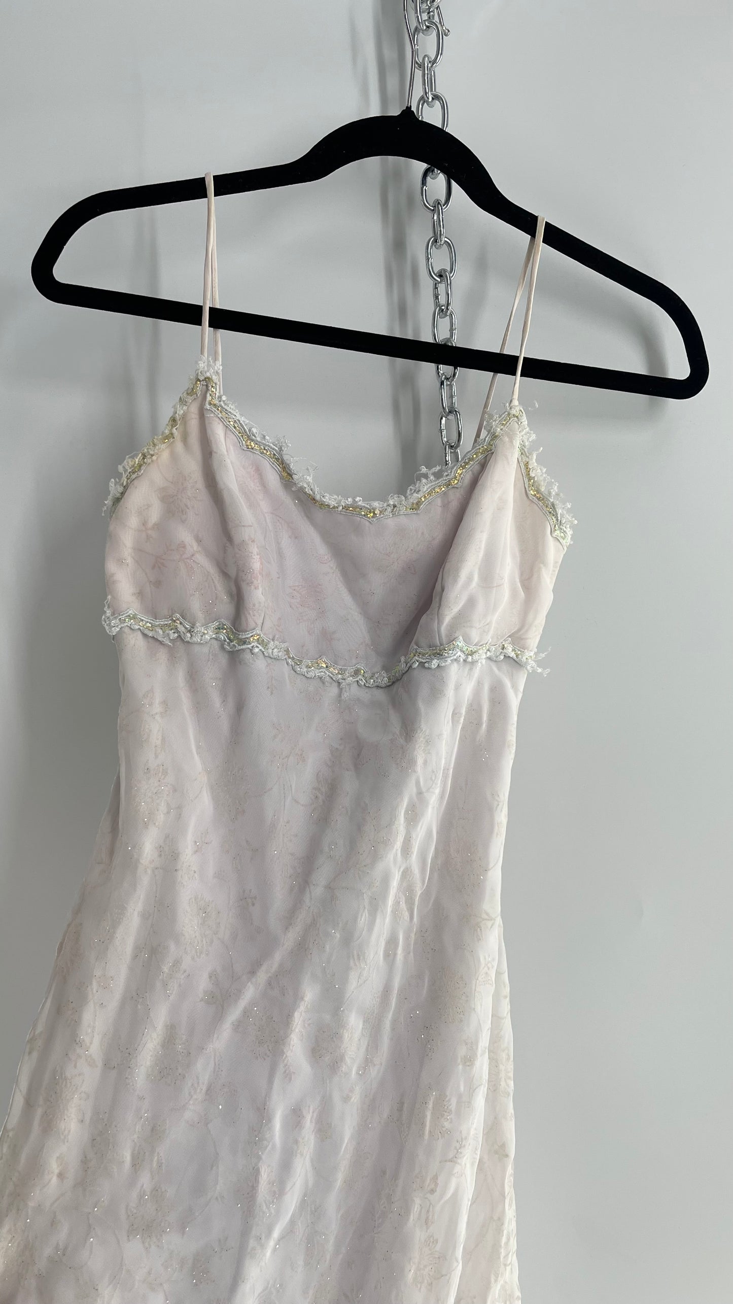 Vintage 1990s BLONDIE NITES by Jaslene Off White/Light Lilac Gown with Lace Trim (5)