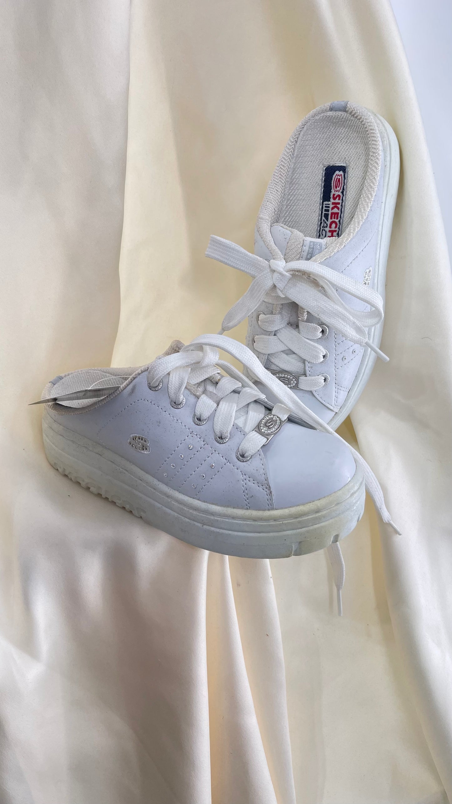 Vintage White Sketchers Slip on Platform Jammer Sneakers with Bedazzled Details (6)