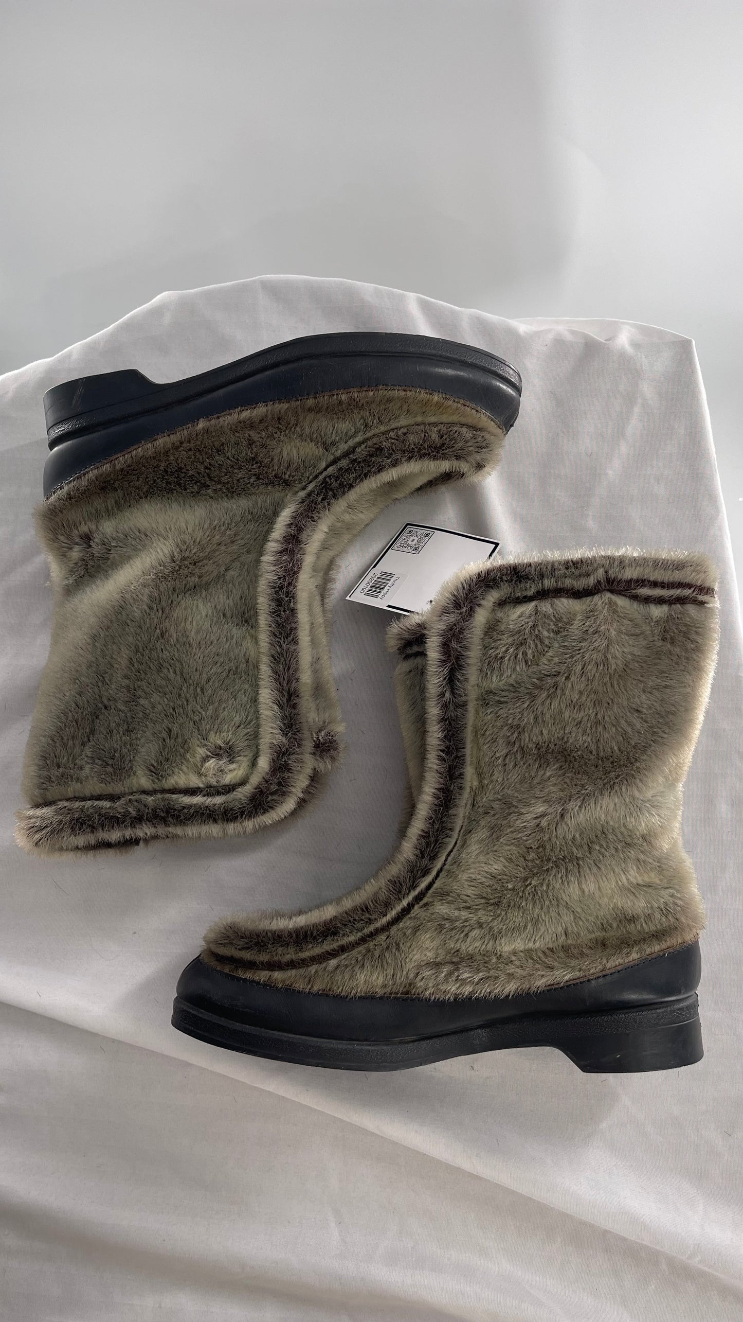 Vintage 1970s YODELERS Fur Boots (7)