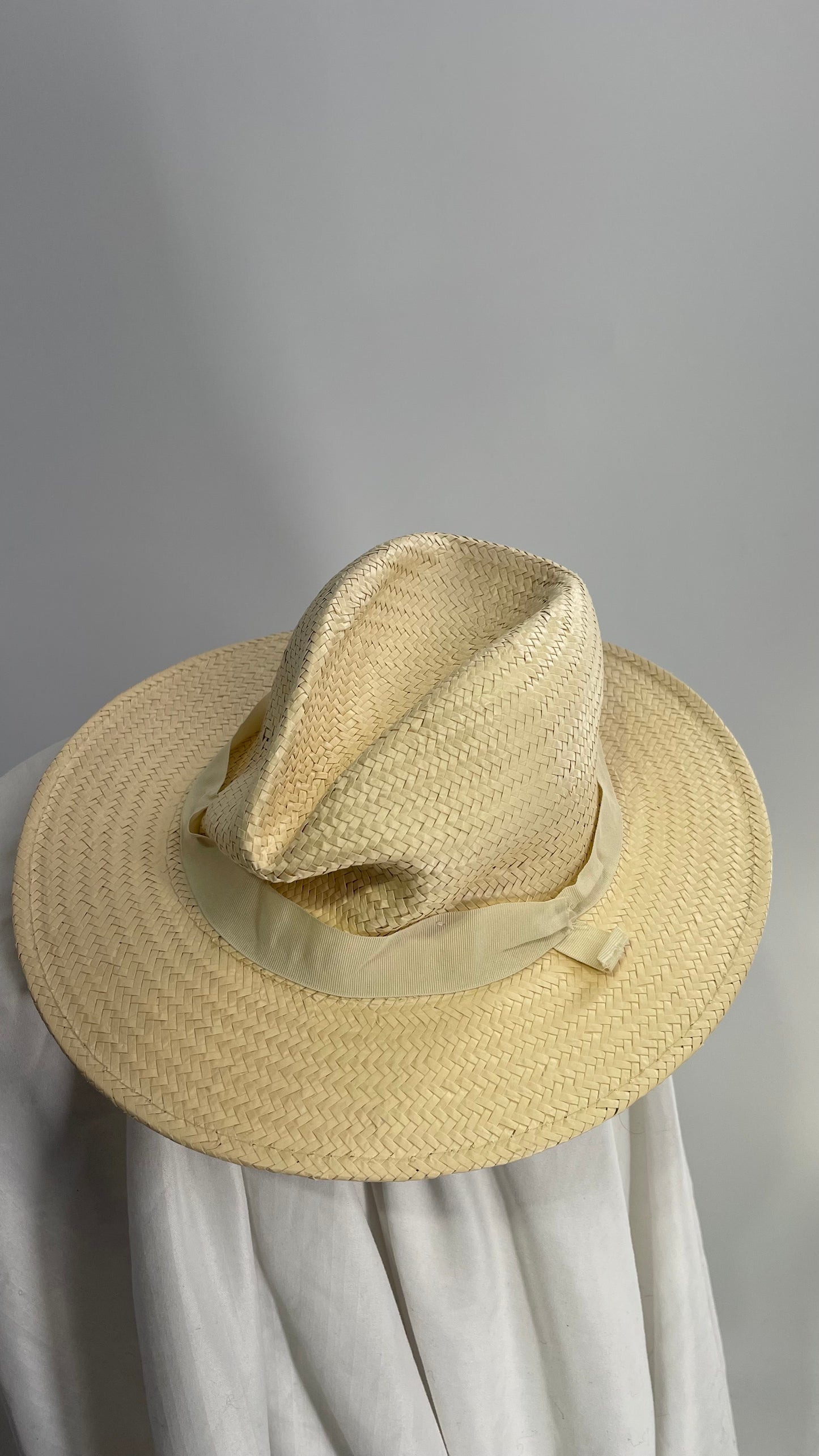 Cream Straw Hat with Ribbon Detail