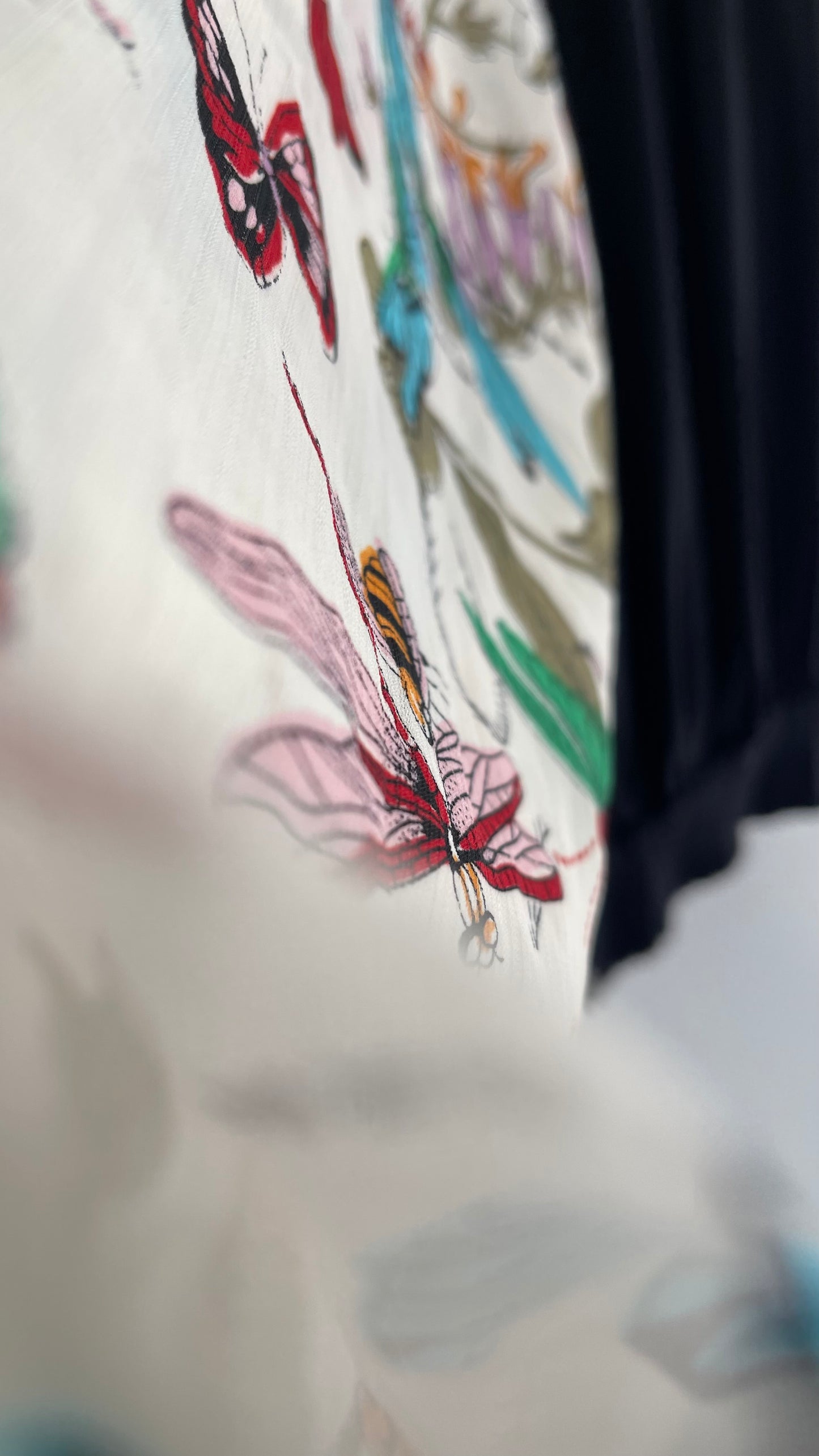 TINY Anthropologie Butterfly/Insect/Garden Balloon Sleeve (Small)
