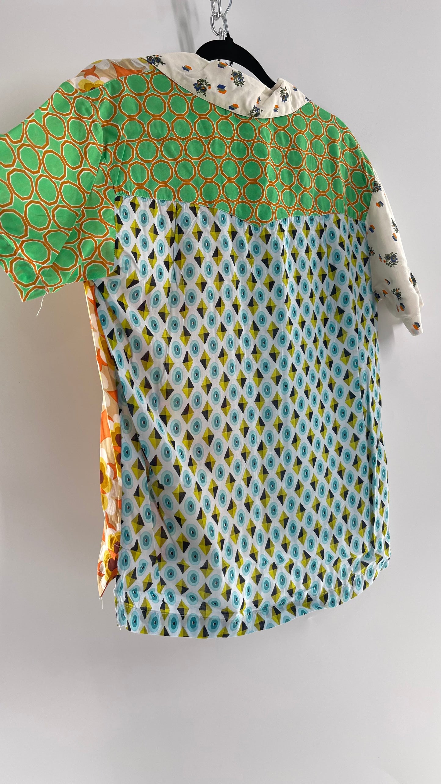 Urban Outfitters 70s Patterned Men’s Button Up (XS)