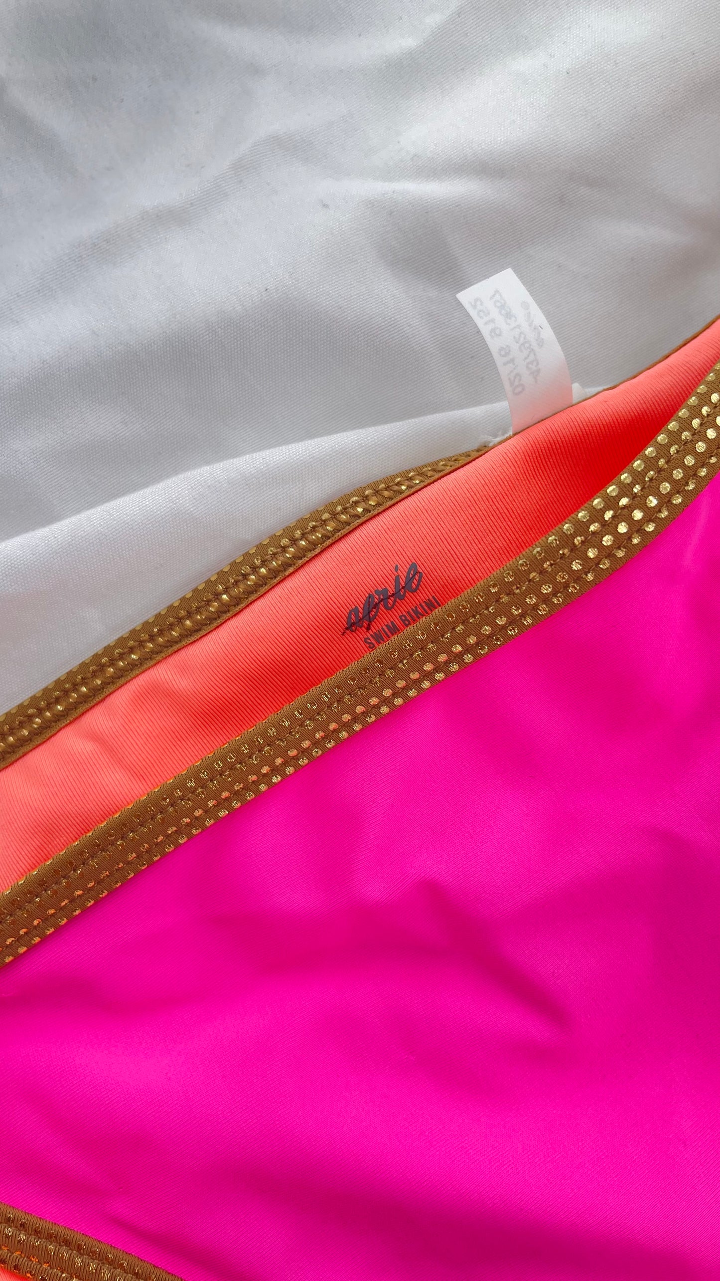 Deadstock Vintage Aerie Neon Pink and Orange Reversible Bikini Bottoms with Gold Metallic Trim (Large)