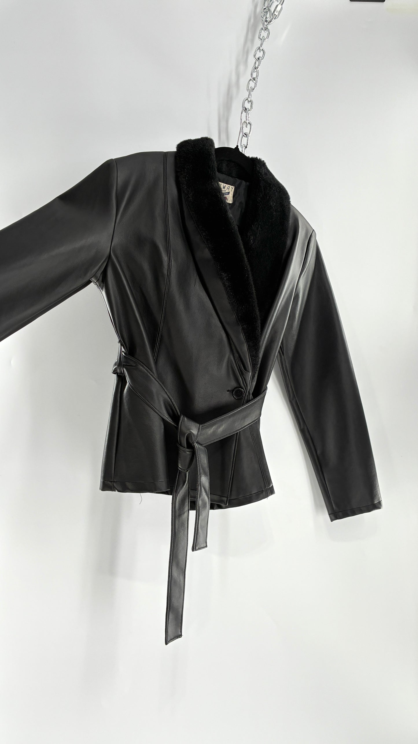 Vintage HIGHWAY Lifestyle Clothing (Medium)