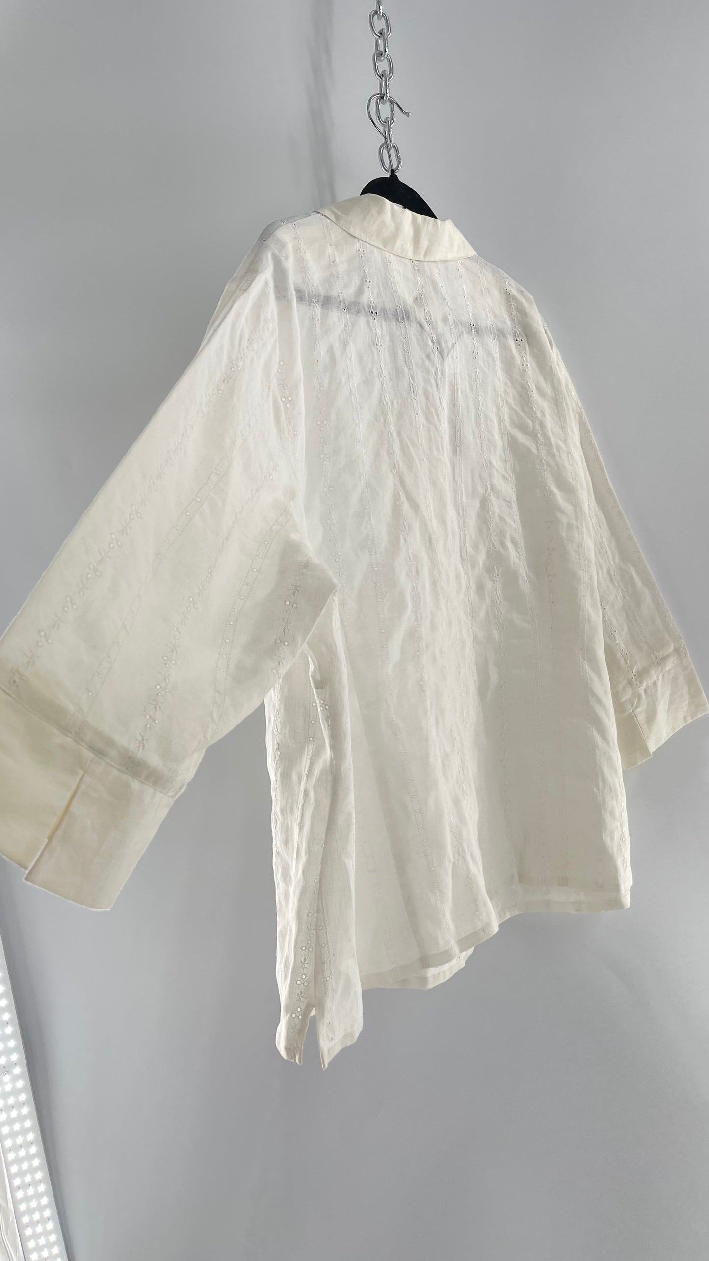 Sarah Spencer Off White 100% Embroidered Linen Blouse with Tags Attached (3X)
