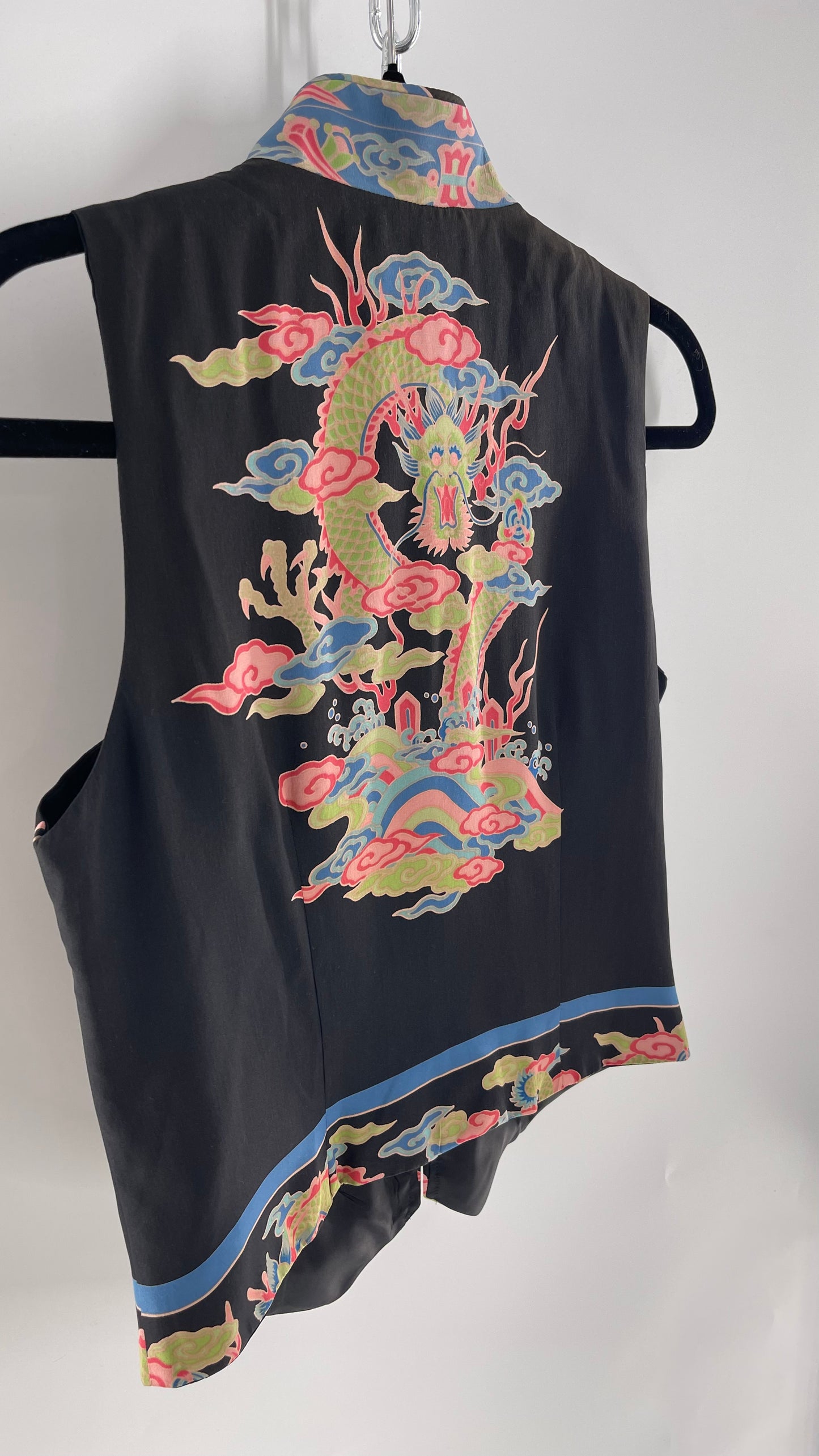 Vintage 1990s TAPP NEW YORK 100% Dragon Graphic Zip Front Crop Sleeveless Vest Top Silk (Medium)