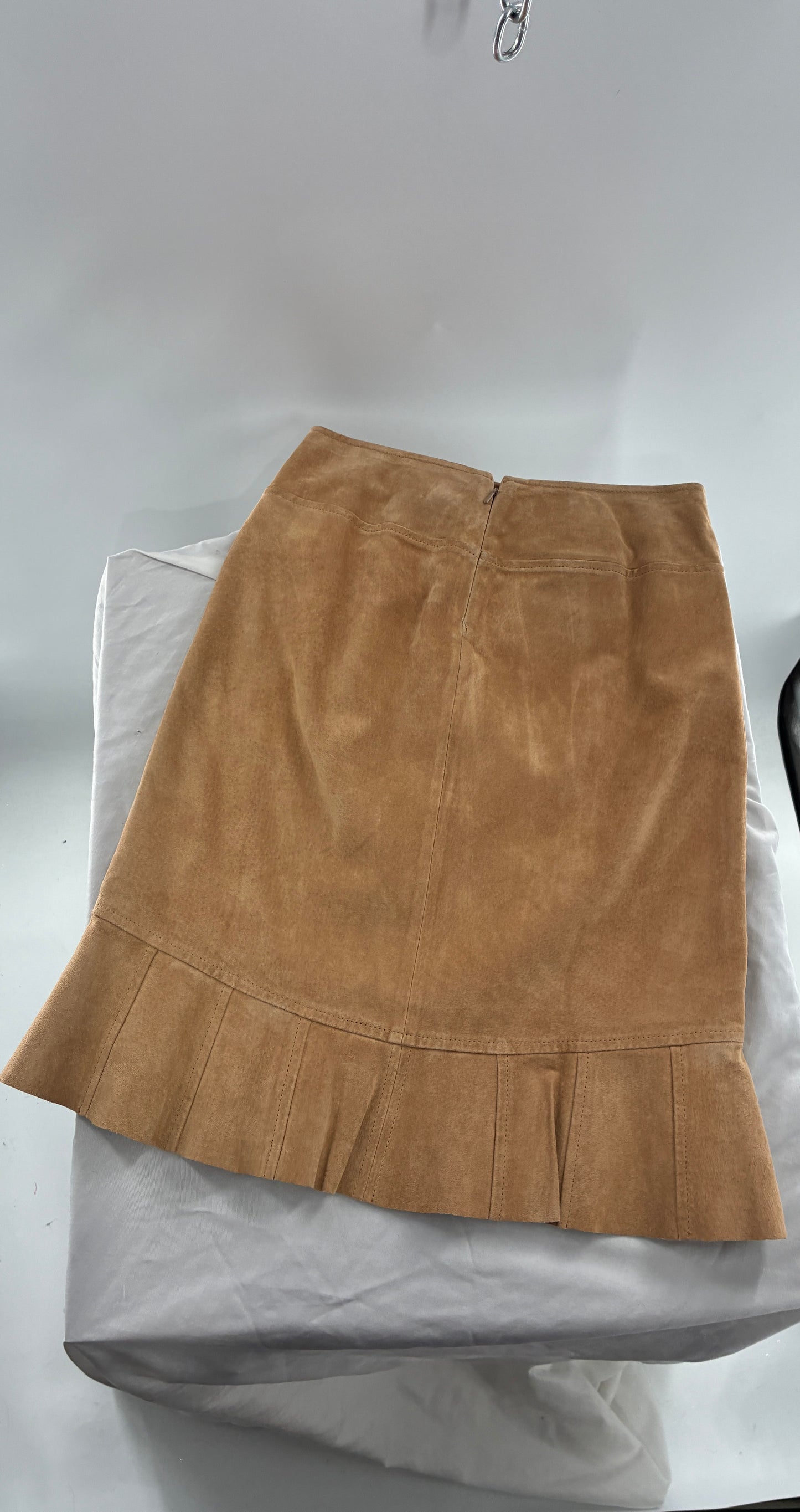 Vintage Moda International Genuine Leather Pleated Hem Skirt with Rounded Hip Panels (0)