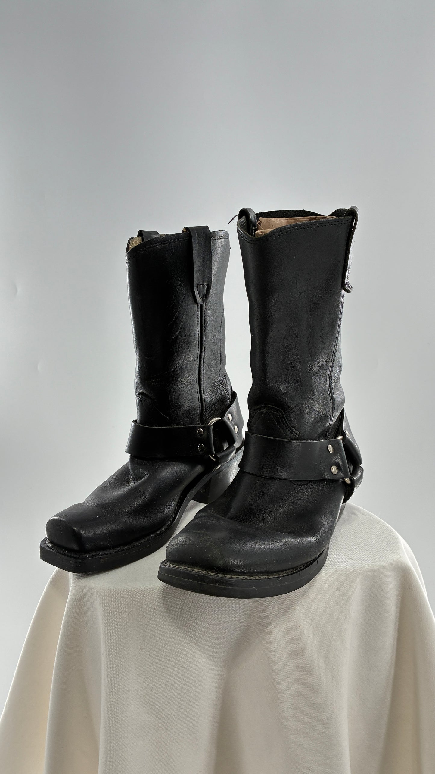 Vintage Mismatched Black Heavy Duty Leather Motorcycle Boots (8,9?)