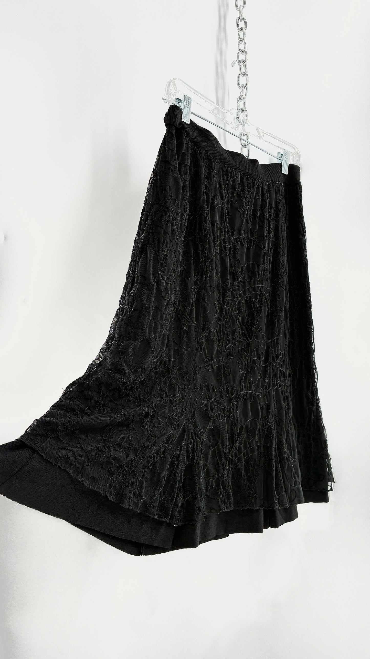 Vintage DUÉ PER DUÉ Black Heavy Knit Skirt with Lace Overlay (Medium)